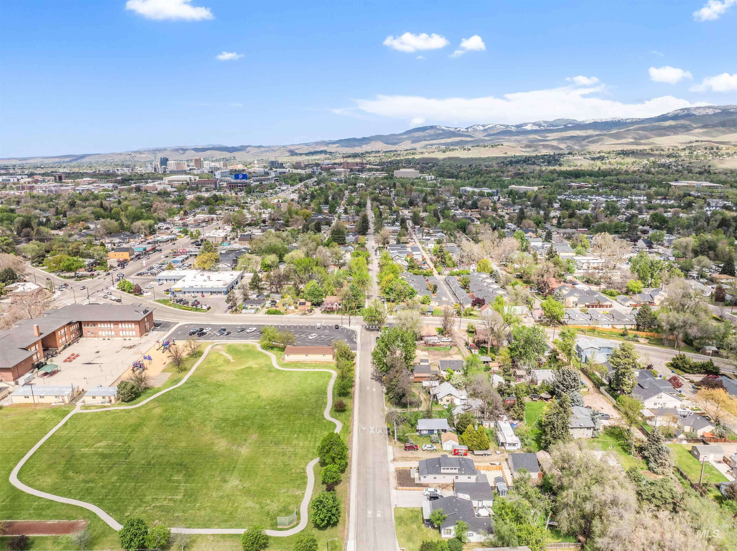 1936 S Leadville, Boise, Idaho 83706, 3 Bedrooms, 2 Bathrooms, Residential For Sale, Price $479,999, 98983988