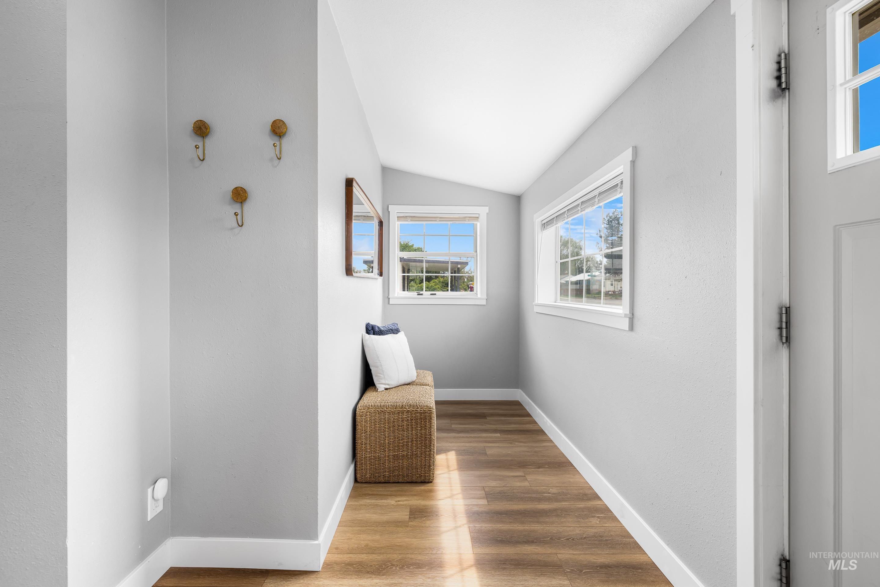 1936 S Leadville, Boise, Idaho 83706, 3 Bedrooms, 2 Bathrooms, Residential For Sale, Price $479,999, 98983988