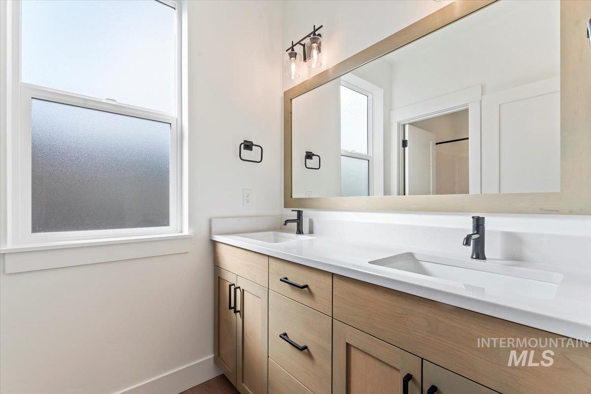 629 N Morning Glory Ave, Eagle, Idaho 83616-0000, 3 Bedrooms, 2.5 Bathrooms, Residential For Sale, Price $724,900, 98983991