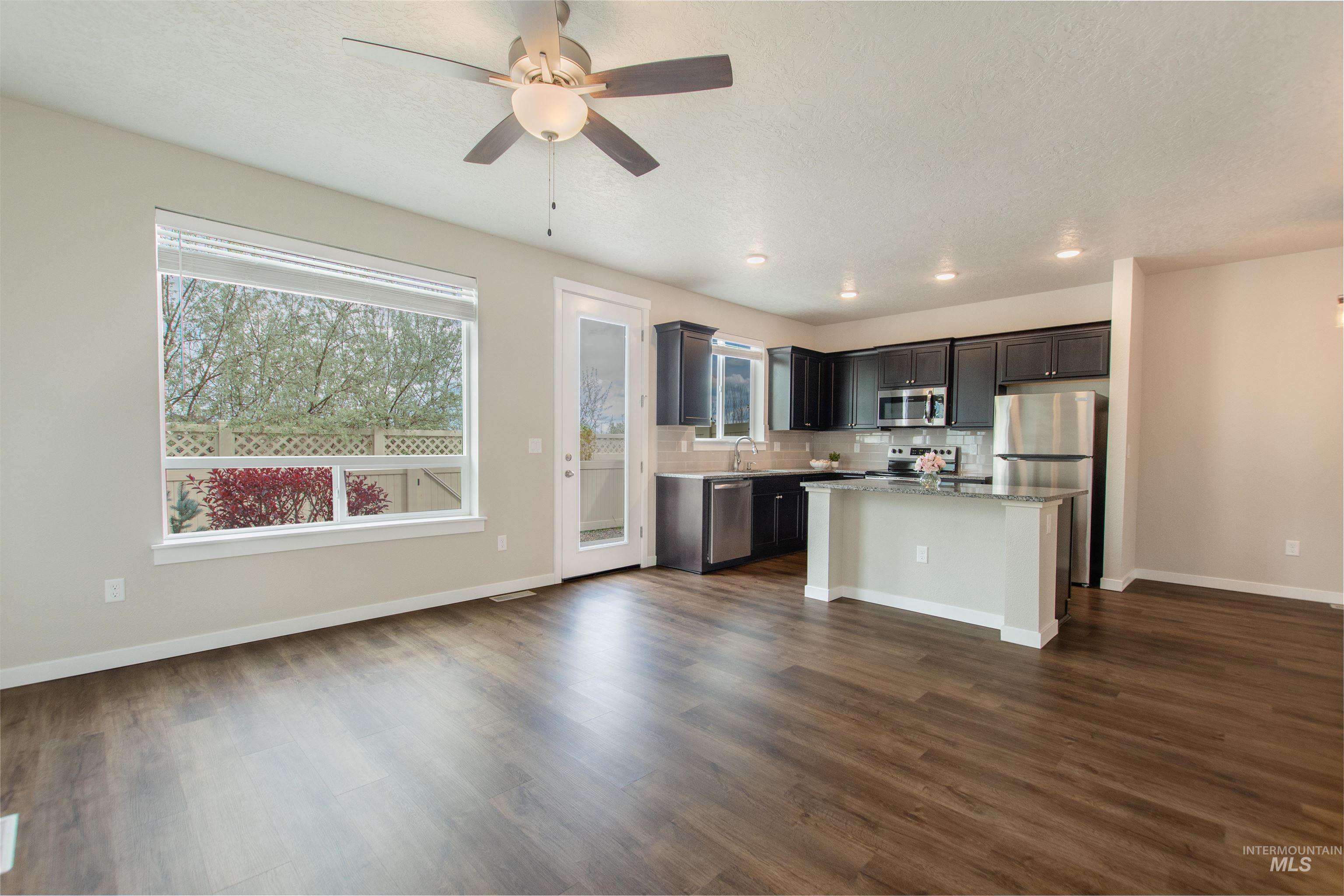 432 N Tessa Lane, Meridian, Idaho 83642, 3 Bedrooms, 2.5 Bathrooms, Residential For Sale, Price $439,900,MLS 98983993