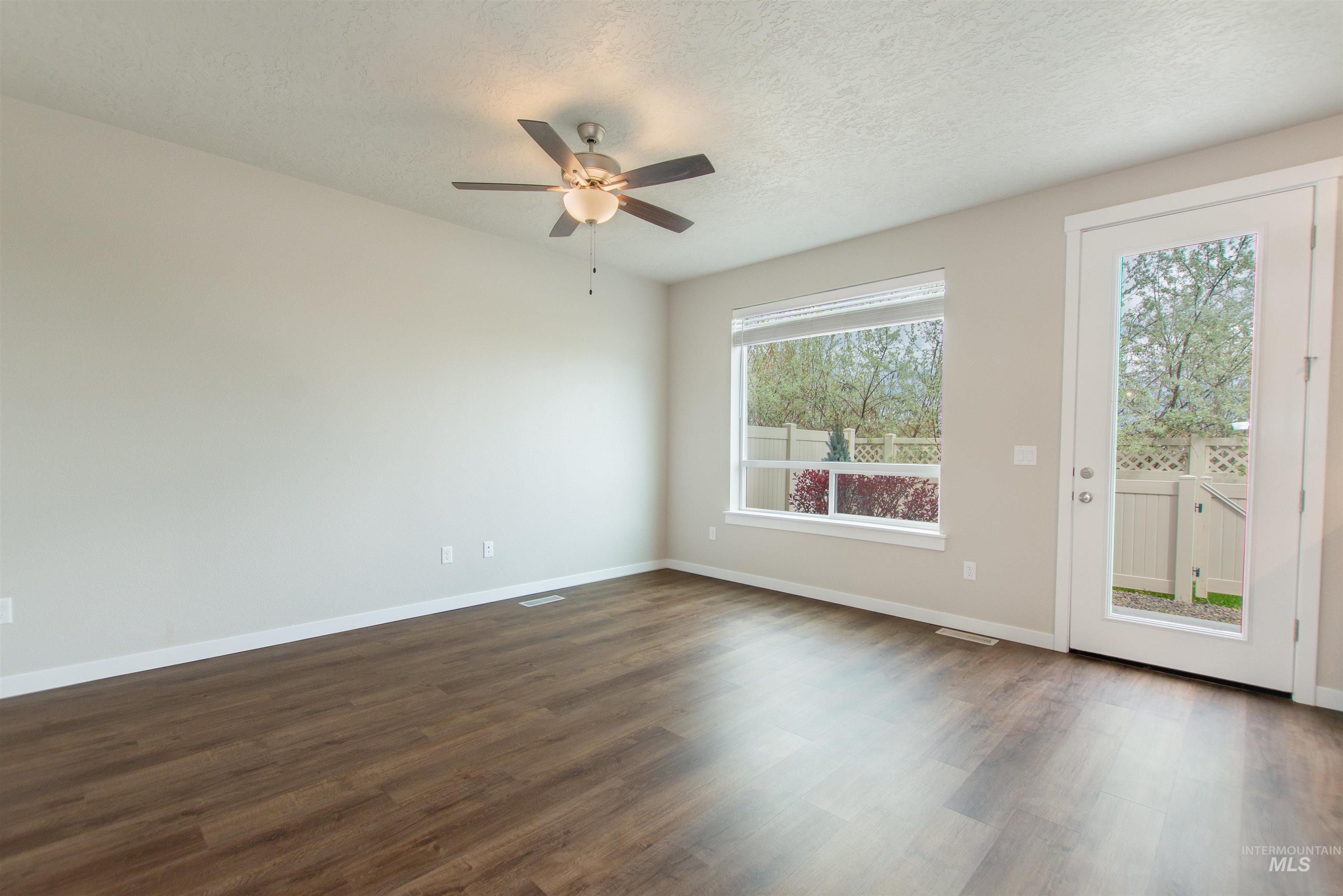 432 N Tessa Lane, Meridian, Idaho 83642, 3 Bedrooms, 2.5 Bathrooms, Residential For Sale, Price $439,900,MLS 98983993