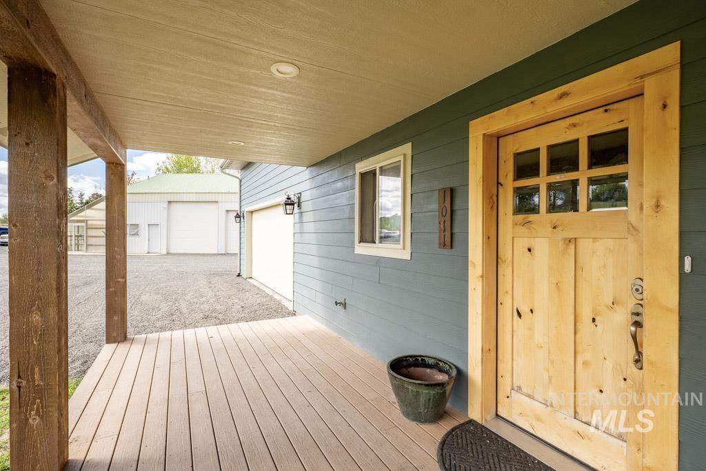 1011 Rothwell Rd., Viola, Idaho 83872, 5 Bedrooms, 3 Bathrooms, Residential For Sale, Price $1,250,000,MLS 98983994