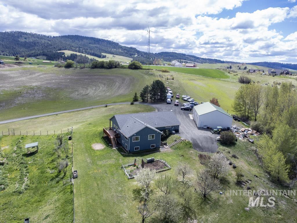 1011 Rothwell Rd., Viola, Idaho 83872, 5 Bedrooms, 3 Bathrooms, Residential For Sale, Price $1,160,000,MLS 98983994