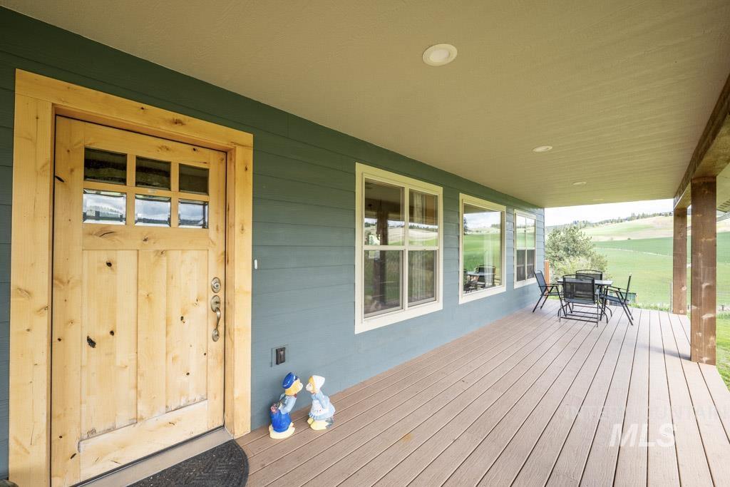 1011 Rothwell Rd., Viola, Idaho 83872, 5 Bedrooms, 3 Bathrooms, Residential For Sale, Price $1,250,000,MLS 98983994