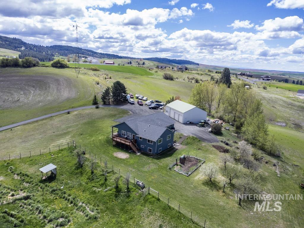 1011 Rothwell Rd., Viola, Idaho 83872, 5 Bedrooms, 3 Bathrooms, Residential For Sale, Price $1,160,000,MLS 98983994