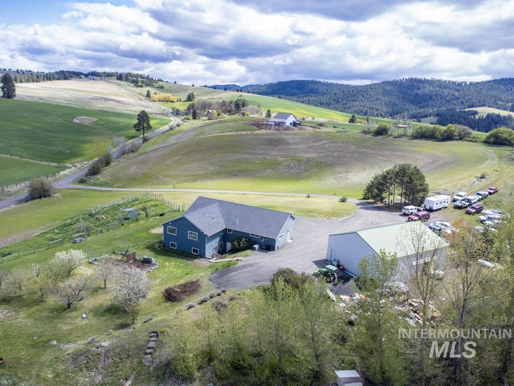 1011 Rothwell Rd., Viola, Idaho 83872, 5 Bedrooms, 3 Bathrooms, Residential For Sale, Price $1,160,000,MLS 98983994