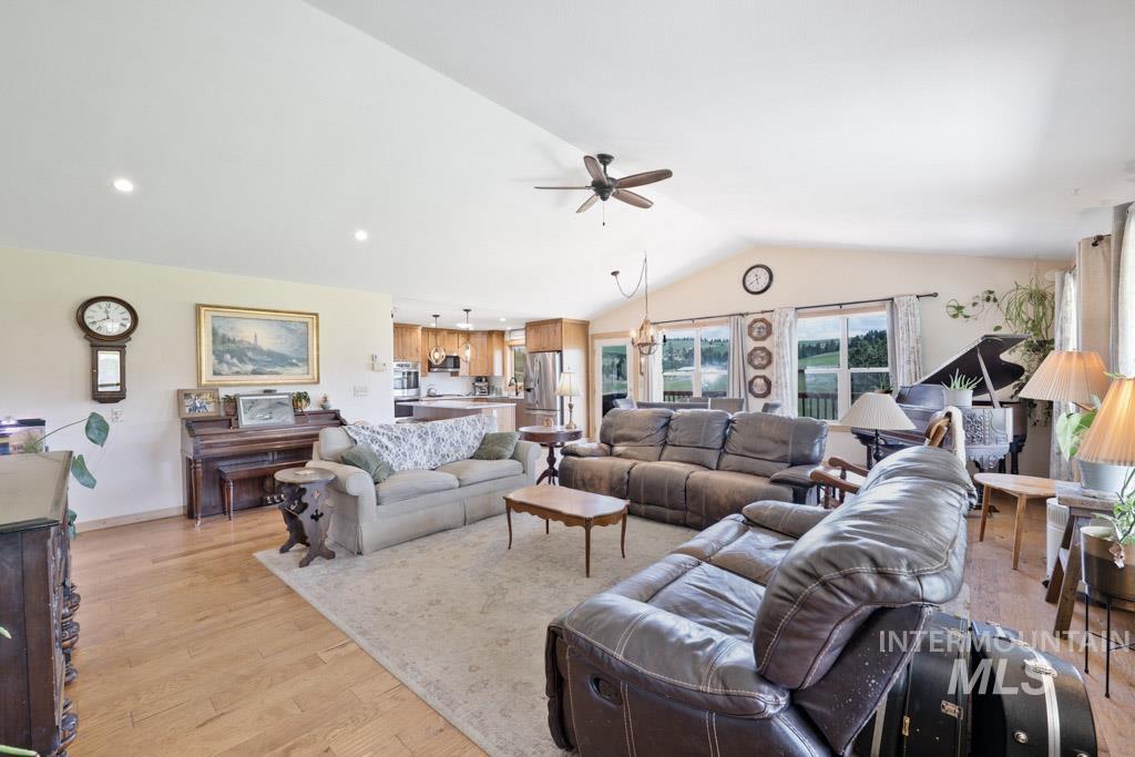 1011 Rothwell Rd., Viola, Idaho 83872, 5 Bedrooms, 3 Bathrooms, Residential For Sale, Price $1,250,000,MLS 98983994