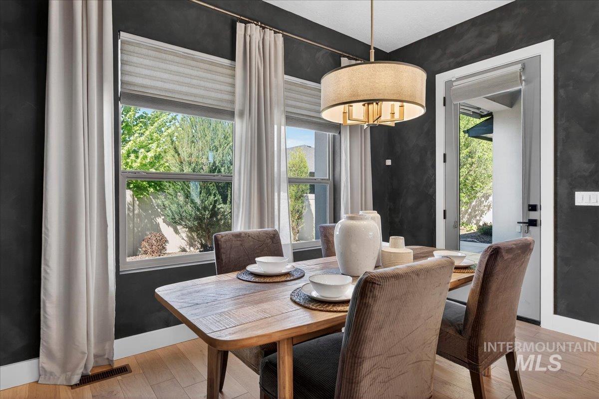 2377 S Aburge Ave, Meridian, Idaho 83642-5740, 3 Bedrooms, 2.5 Bathrooms, Residential For Sale, Price $898,000,MLS 98983995