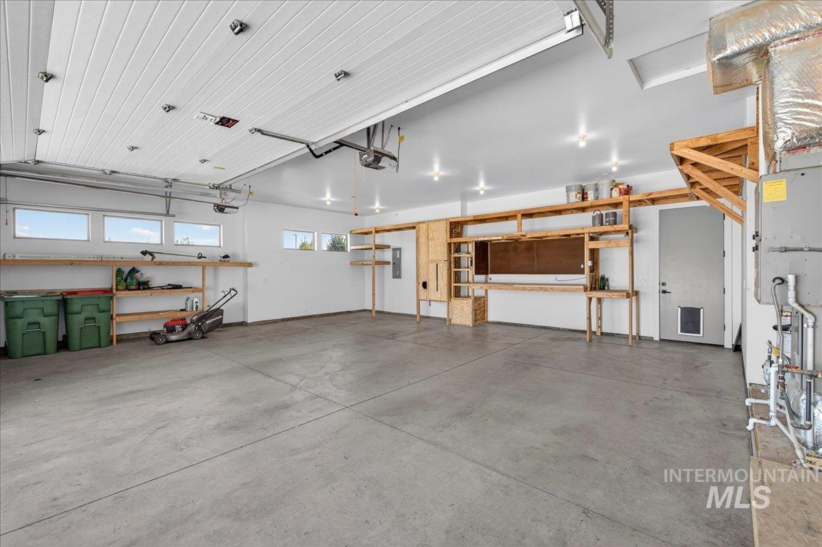 2377 S Aburge Ave, Meridian, Idaho 83642-5740, 3 Bedrooms, 2.5 Bathrooms, Residential For Sale, Price $898,000,MLS 98983995