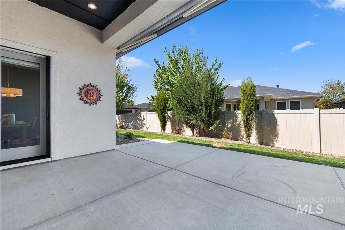 2377 S Aburge Ave, Meridian, Idaho 83642-5740, 3 Bedrooms, 2.5 Bathrooms, Residential For Sale, Price $898,000,MLS 98983995