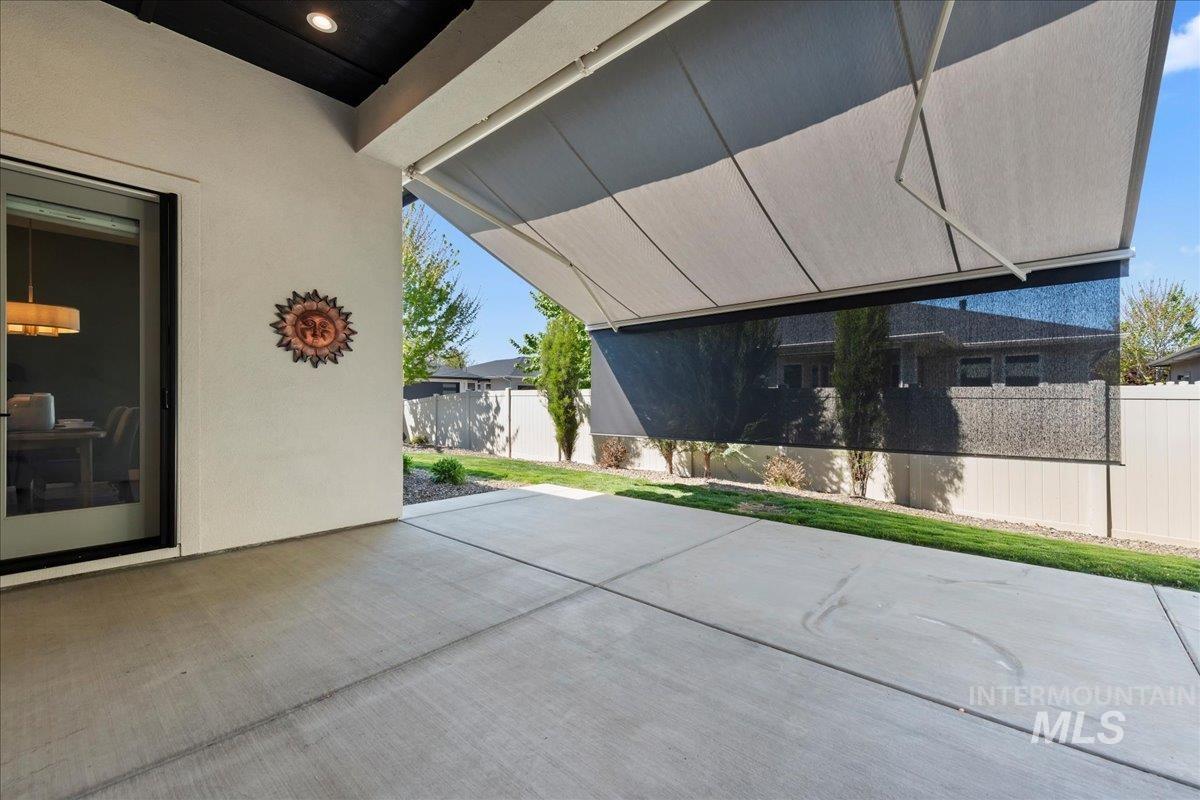 2377 S Aburge Ave, Meridian, Idaho 83642-5740, 3 Bedrooms, 2.5 Bathrooms, Residential For Sale, Price $898,000,MLS 98983995