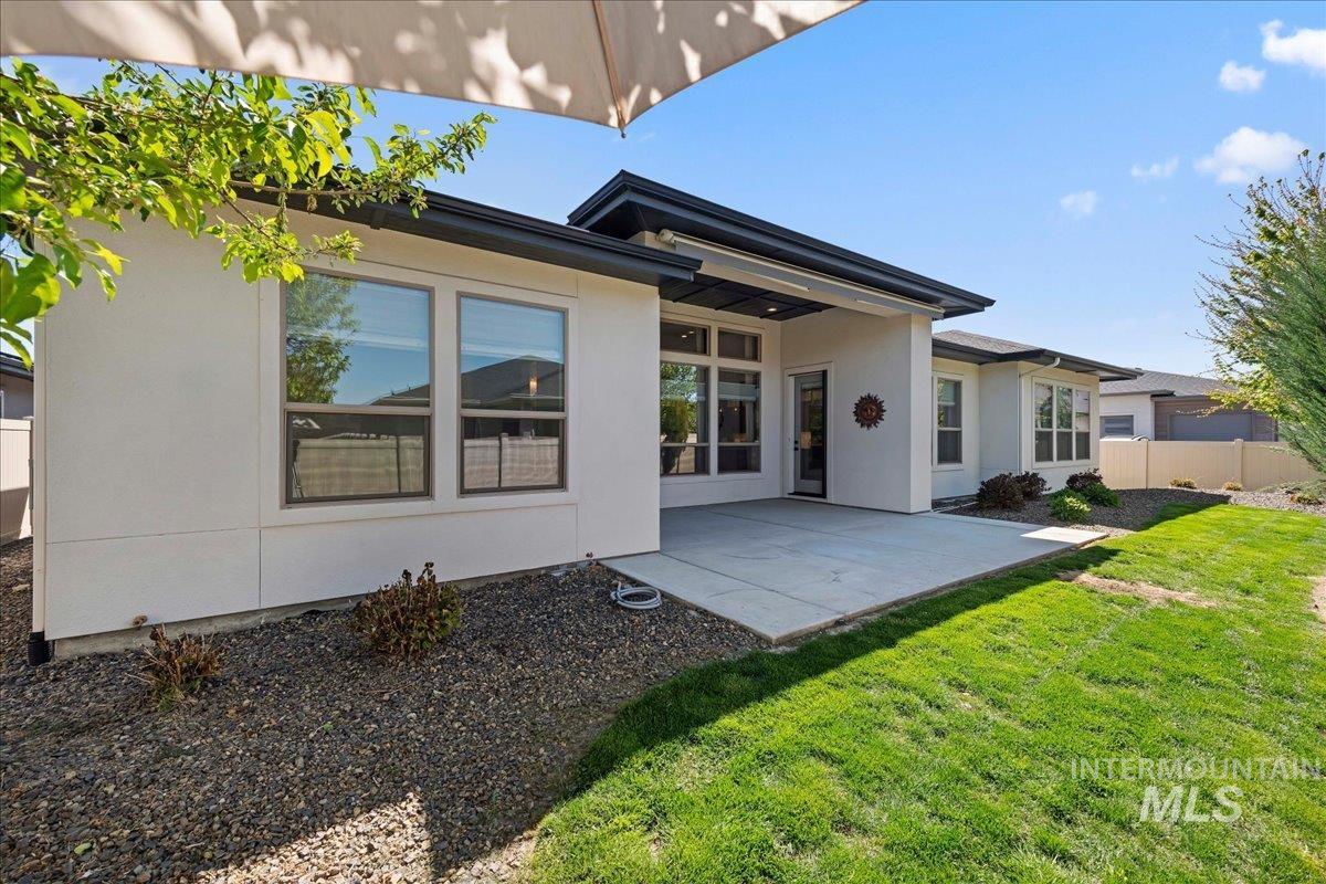 2377 S Aburge Ave, Meridian, Idaho 83642-5740, 3 Bedrooms, 2.5 Bathrooms, Residential For Sale, Price $898,000,MLS 98983995