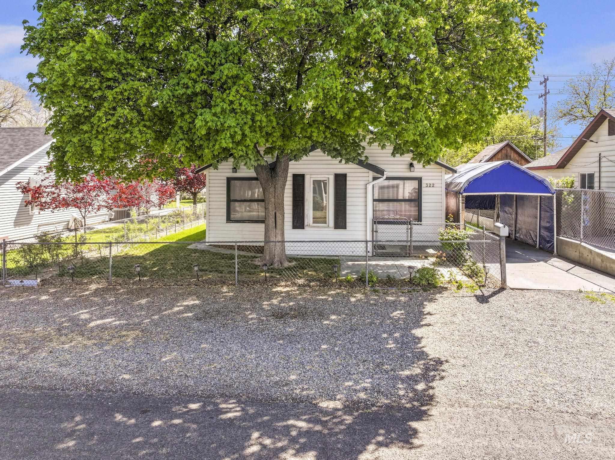 322 Jackson, Twin Falls, Idaho 83301, 3 Bedrooms, 2 Bathrooms, Residential For Sale, Price $280,000, 98983996