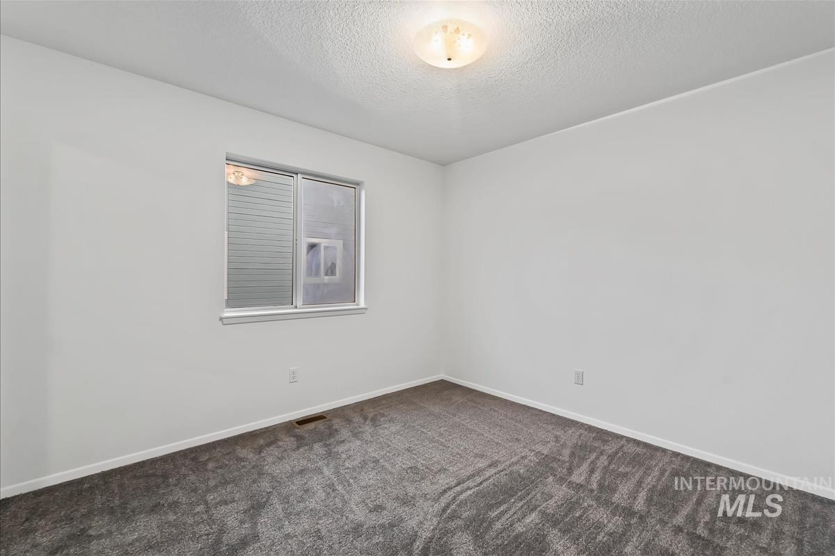 8359 W Willowdale Dr, Garden City, Idaho 83714, 2 Bedrooms, 2 Bathrooms, Residential For Sale, Price $479,900,MLS 98983997