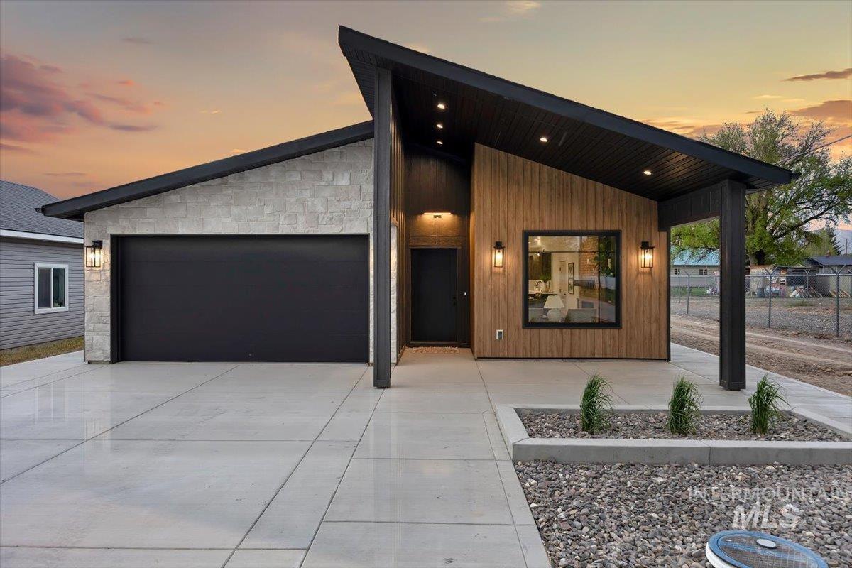 107 3rd St, Declo, Idaho 83323, 4 Bedrooms, 2 Bathrooms, Residential For Sale, Price $429,000,MLS 98983998