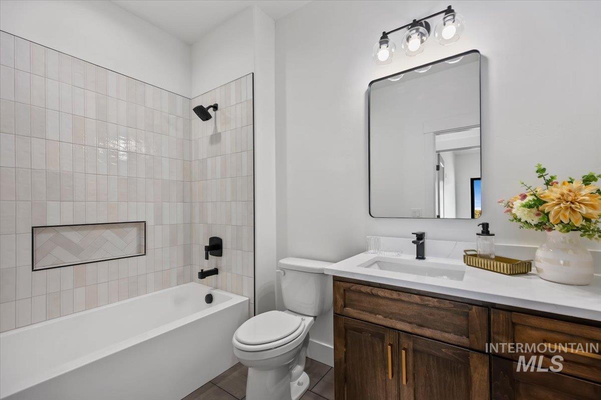 107 3rd St, Declo, Idaho 83323, 4 Bedrooms, 2 Bathrooms, Residential For Sale, Price $429,000,MLS 98983998