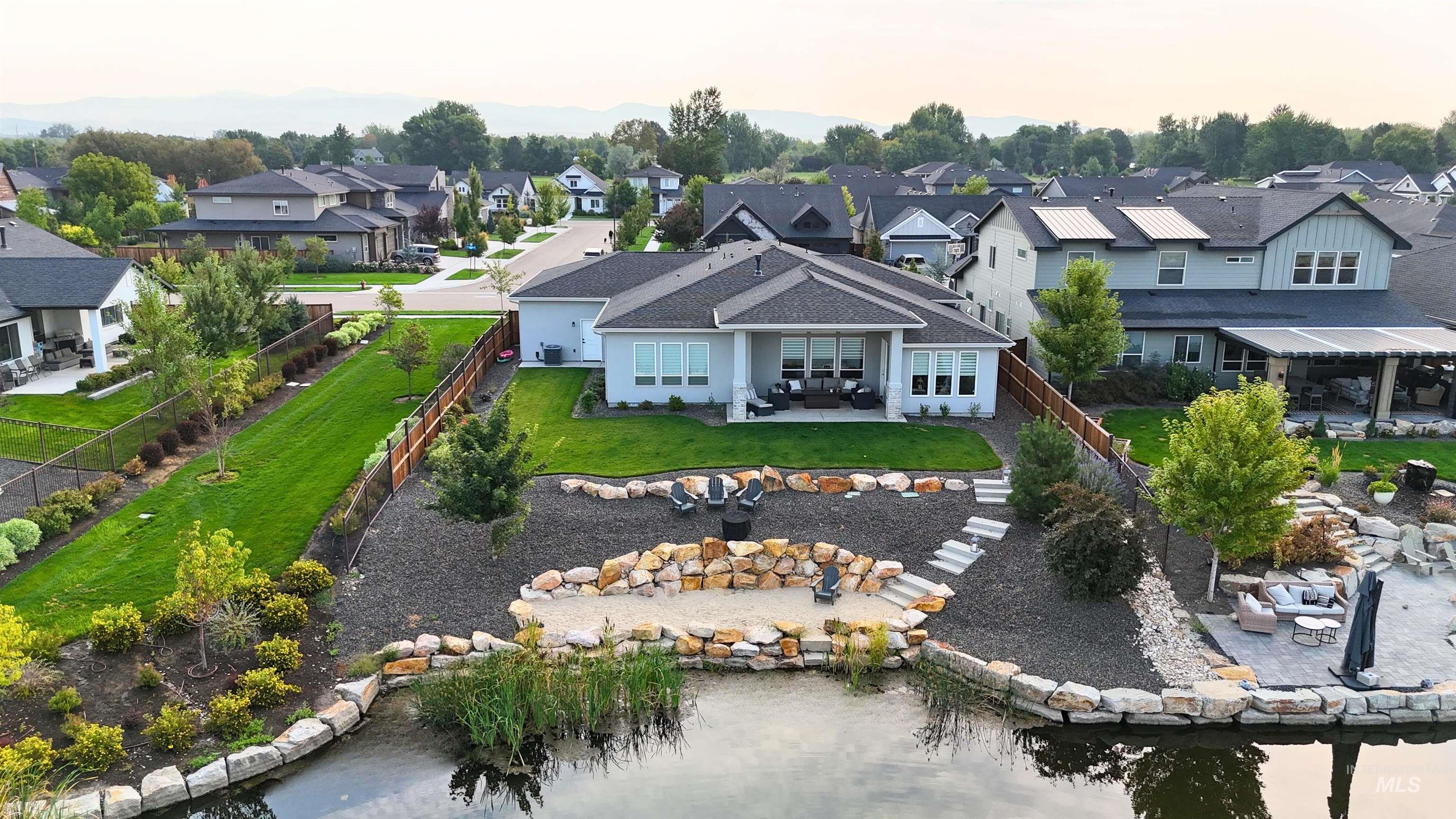 501 S Prospector Ln, Eagle, Idaho 83616, 3 Bedrooms, 2.5 Bathrooms, Residential For Sale, Price $1,099,000,MLS 98984000