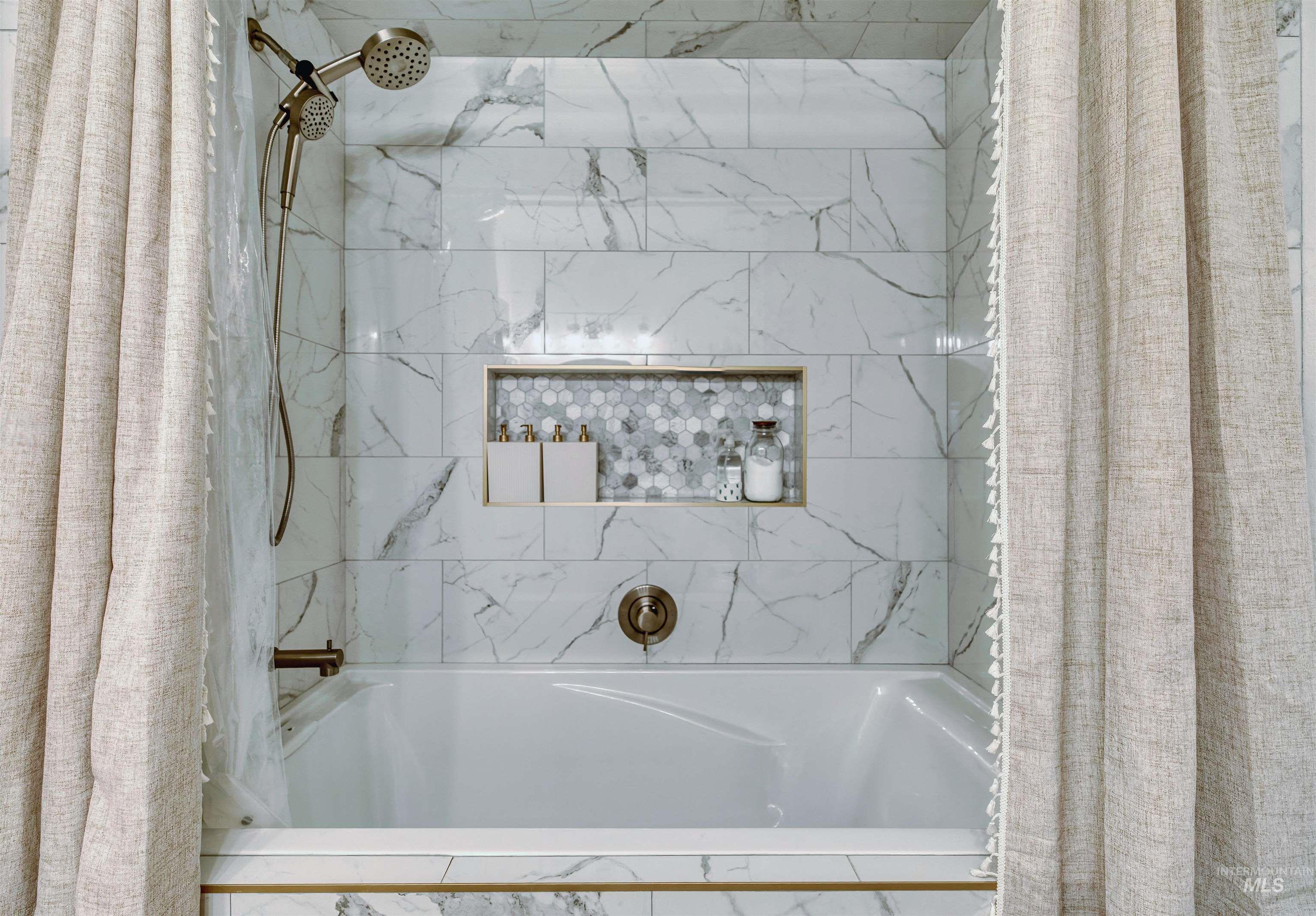 12845 Ropers St, Nampa, Idaho 83651, 5 Bedrooms, 3 Bathrooms, Residential For Sale, Price $749,900,MLS 98984001