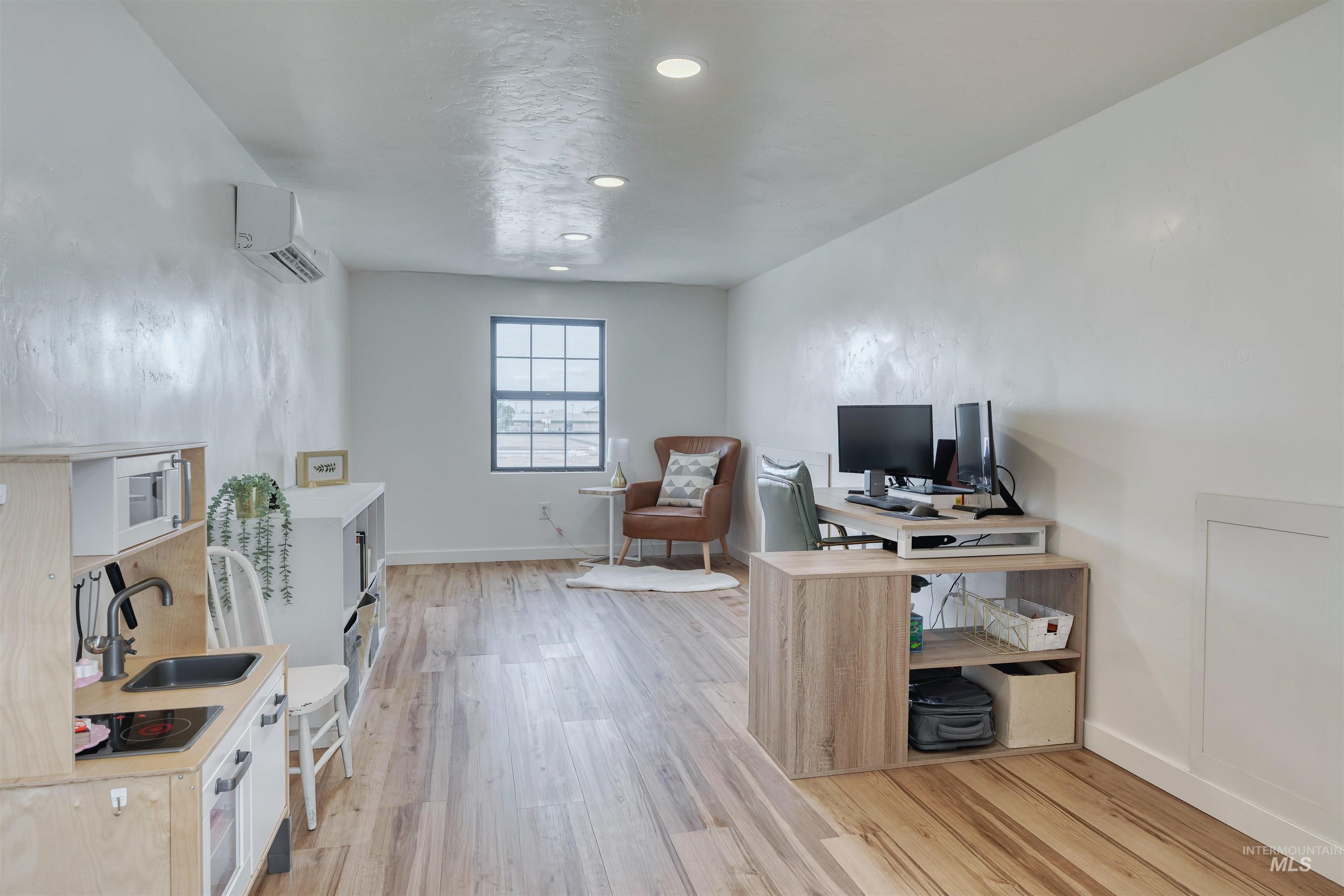 12845 Ropers St, Nampa, Idaho 83651, 5 Bedrooms, 3 Bathrooms, Residential For Sale, Price $749,900,MLS 98984001