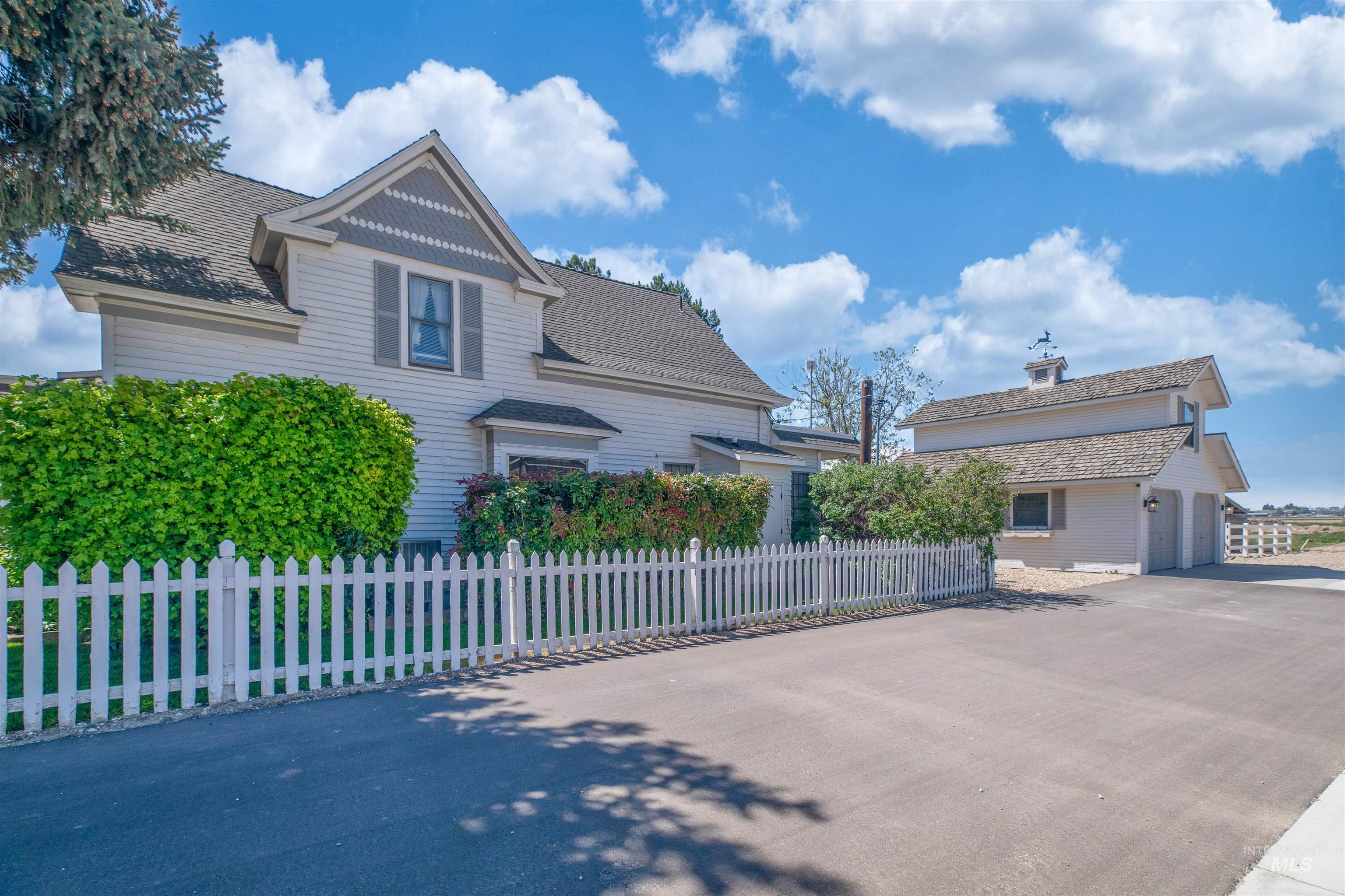 12845 Ropers St, Nampa, Idaho 83651, 5 Bedrooms, 3 Bathrooms, Residential For Sale, Price $749,900,MLS 98984001