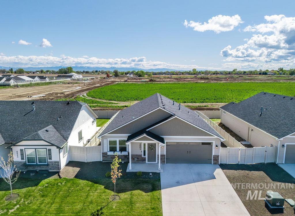 4601 Great Falls Ave, Caldwell, Idaho 83607, 3 Bedrooms, 2 Bathrooms, Residential For Sale, Price $409,990,MLS 98984003