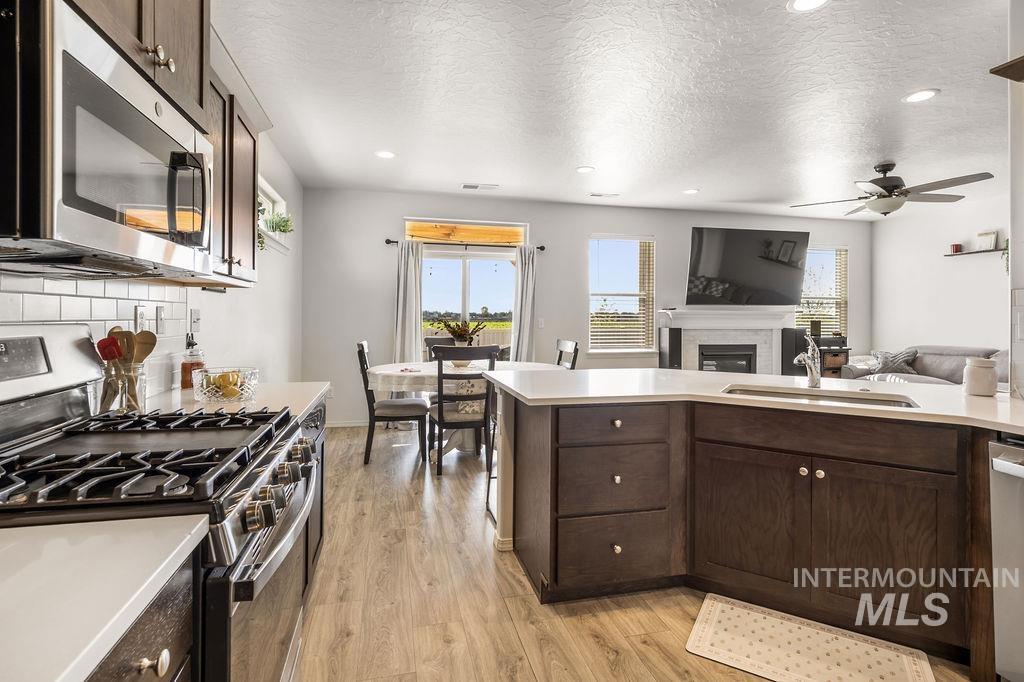 4601 Great Falls Ave, Caldwell, Idaho 83607, 3 Bedrooms, 2 Bathrooms, Residential For Sale, Price $409,990,MLS 98984003