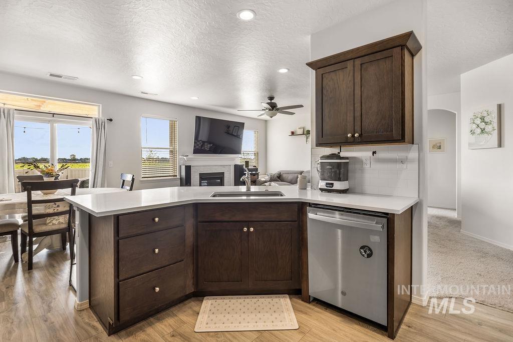 4601 Great Falls Ave, Caldwell, Idaho 83607, 3 Bedrooms, 2 Bathrooms, Residential For Sale, Price $409,990,MLS 98984003