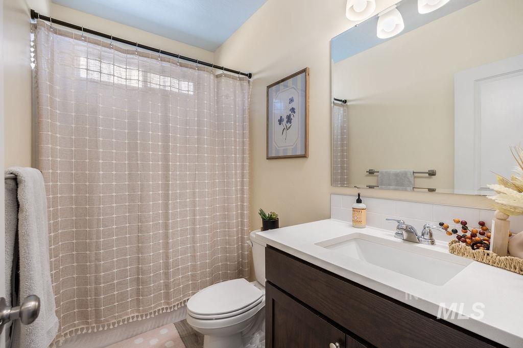 4601 Great Falls Ave, Caldwell, Idaho 83607, 3 Bedrooms, 2 Bathrooms, Residential For Sale, Price $409,990,MLS 98984003