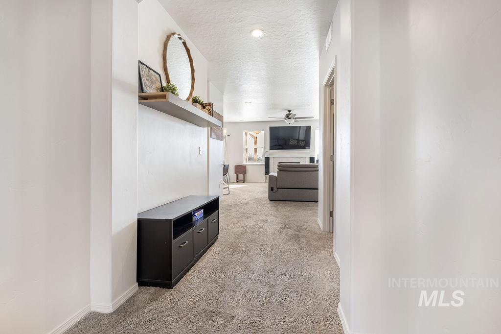 4601 Great Falls Ave, Caldwell, Idaho 83607, 3 Bedrooms, 2 Bathrooms, Residential For Sale, Price $409,990,MLS 98984003