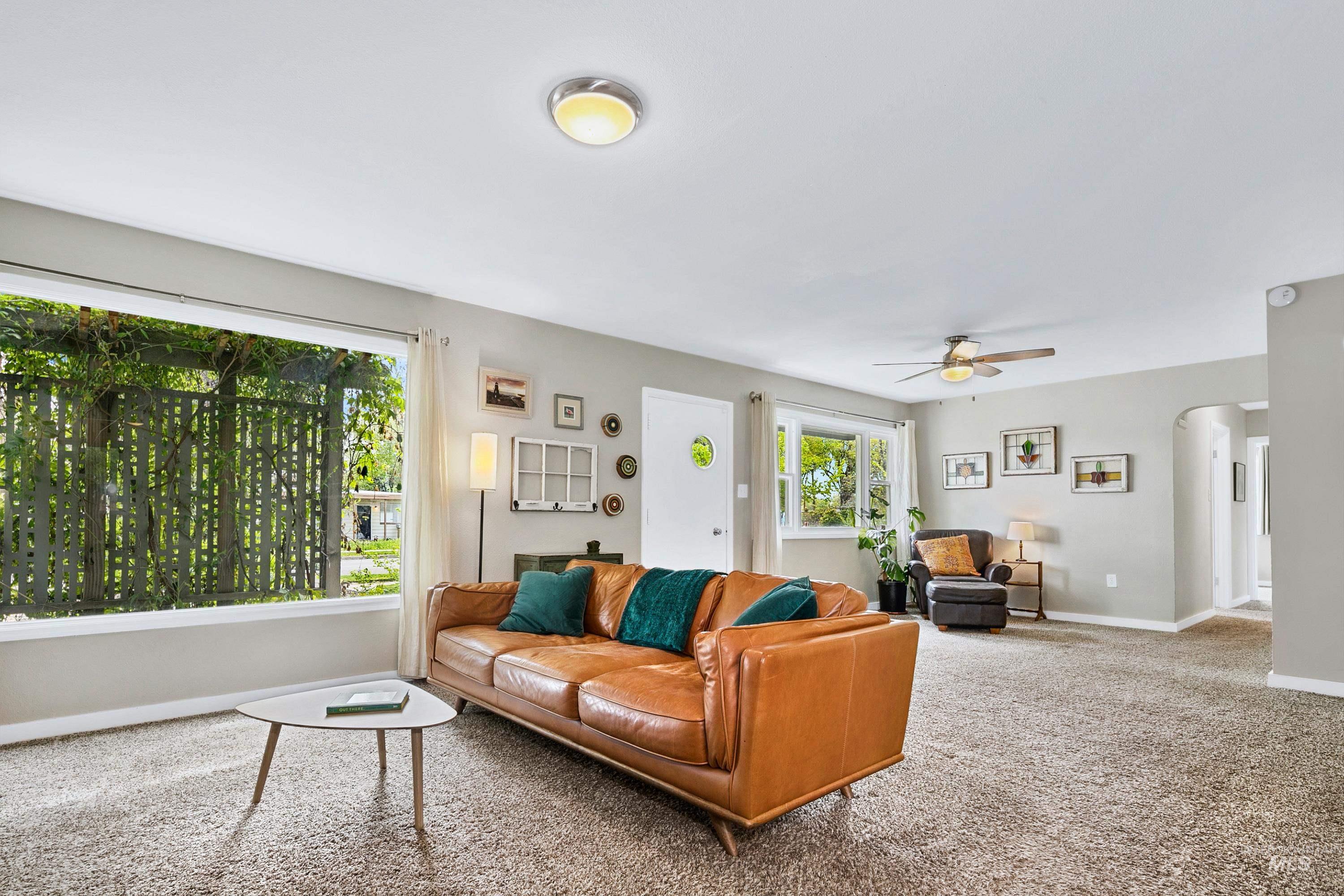 435 N 9th East, Mountain Home, Idaho 83647, 3 Bedrooms, 1 Bathroom, Residential For Sale, Price $319,000,MLS 98984004