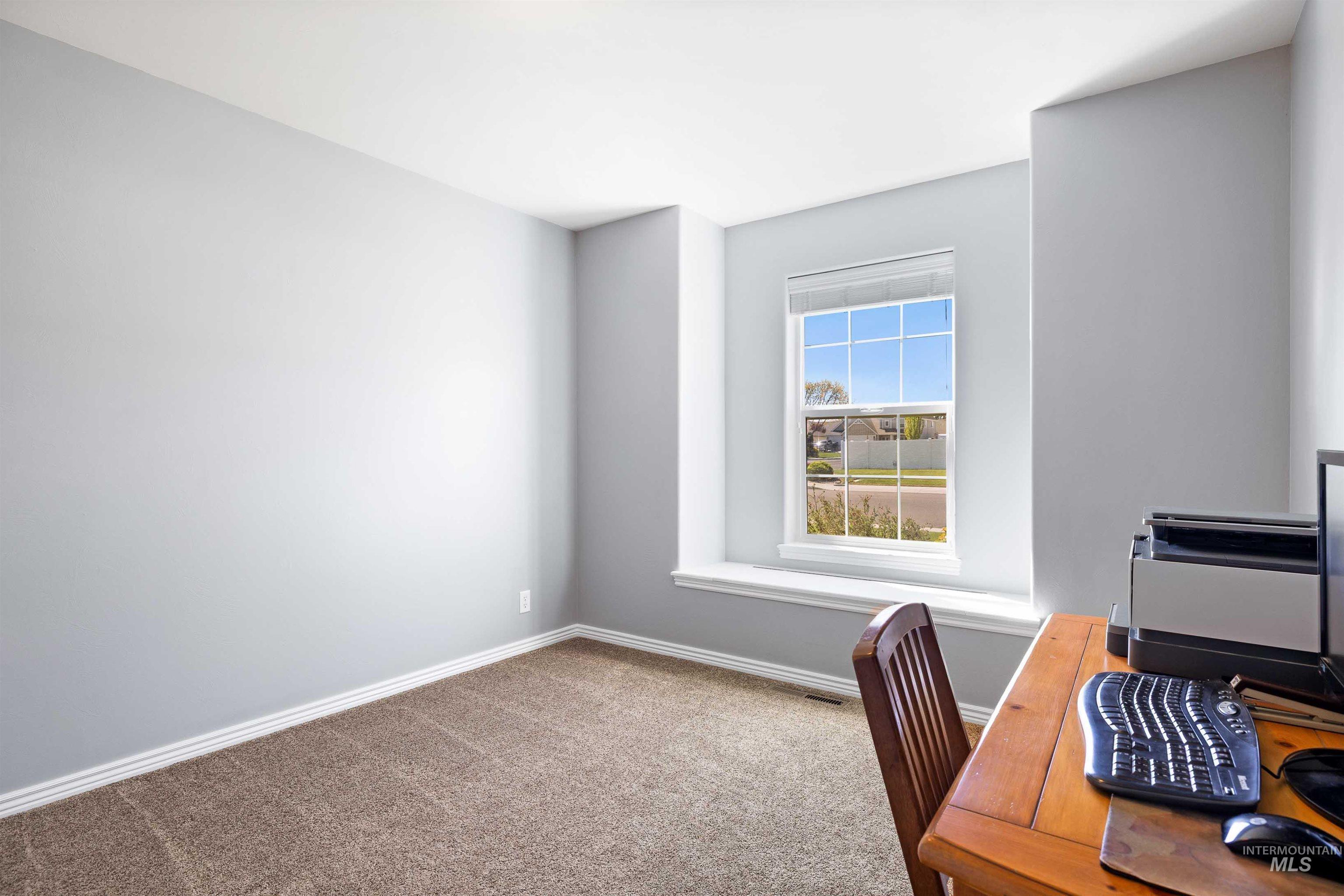 2595 Longbow Dr, Twin Falls, Idaho 83301, 4 Bedrooms, 3 Bathrooms, Residential For Sale, Price $535,000,MLS 98984005