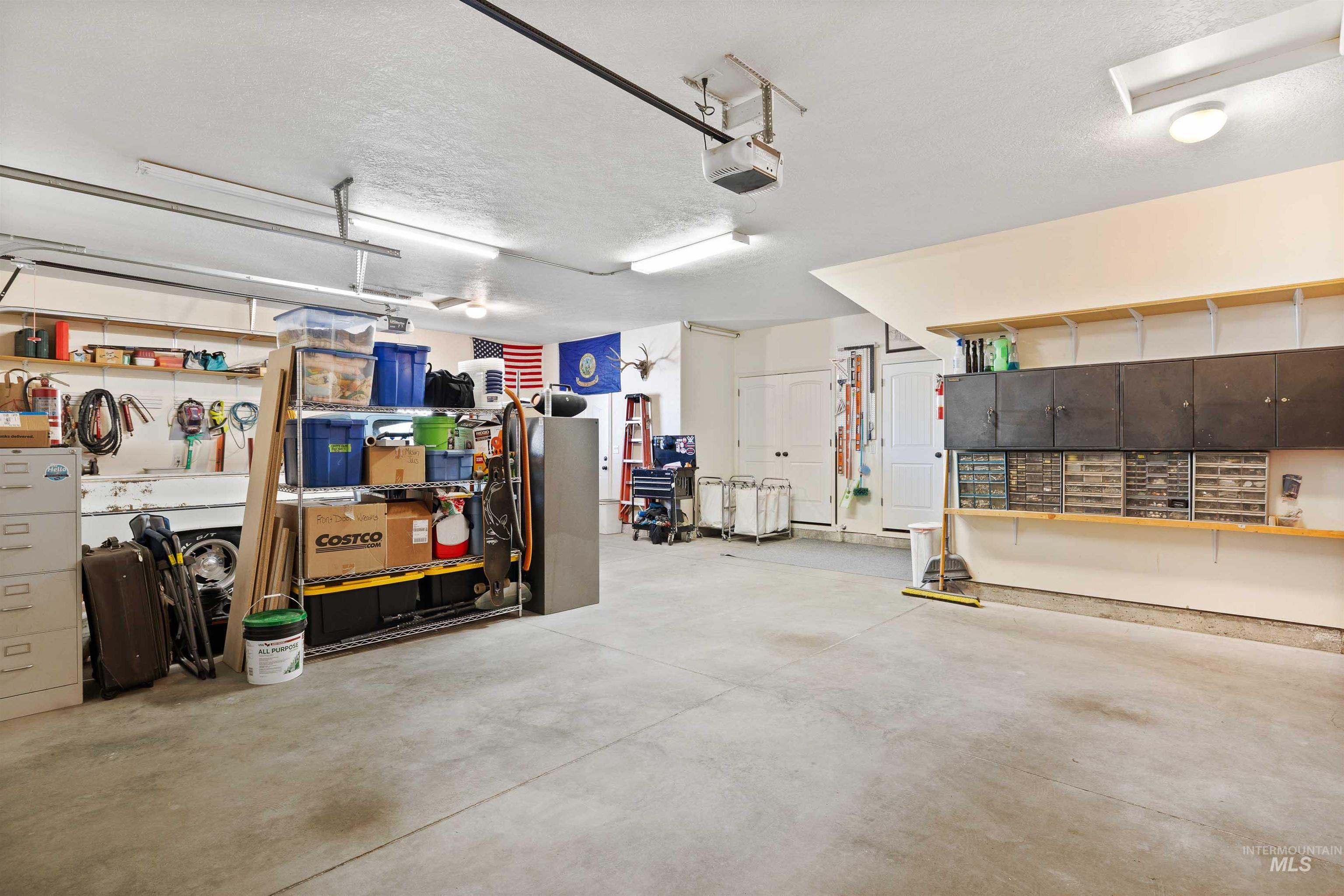 2595 Longbow Dr, Twin Falls, Idaho 83301, 4 Bedrooms, 3 Bathrooms, Residential For Sale, Price $540,000,MLS 98984005