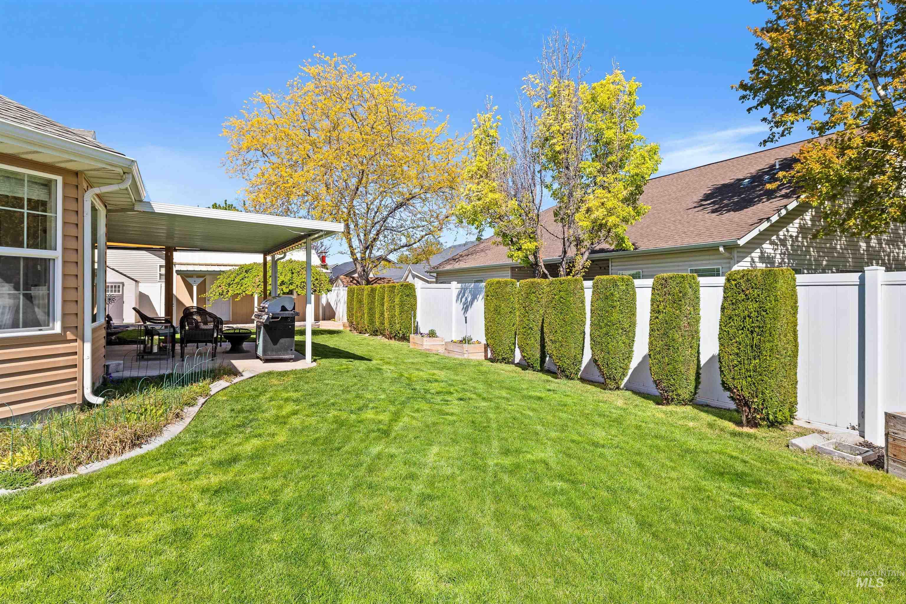 2595 Longbow Dr, Twin Falls, Idaho 83301, 4 Bedrooms, 3 Bathrooms, Residential For Sale, Price $535,000,MLS 98984005