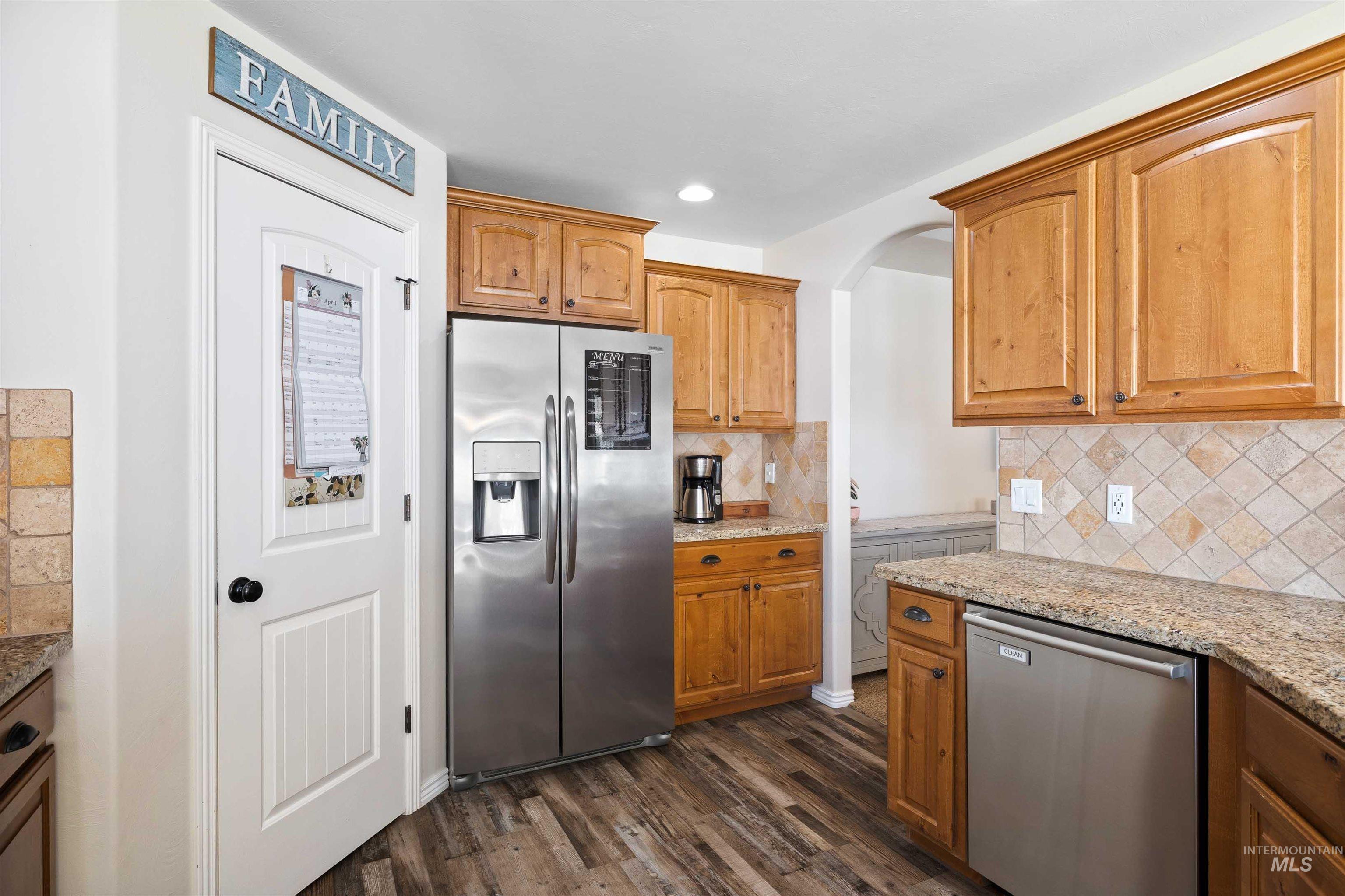2595 Longbow Dr, Twin Falls, Idaho 83301, 4 Bedrooms, 3 Bathrooms, Residential For Sale, Price $535,000,MLS 98984005