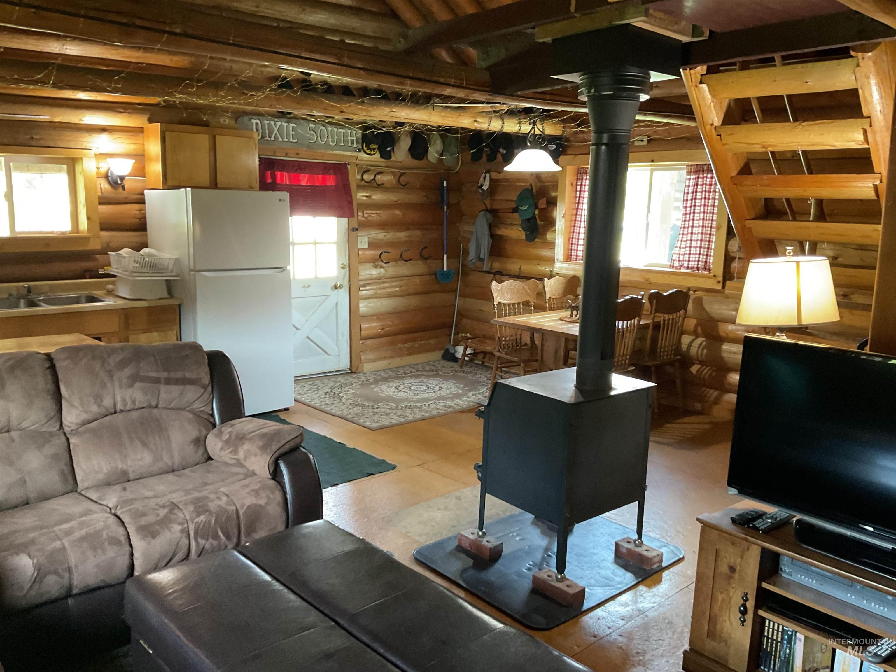 2771 Dixie Rd, Dixie, Idaho 83525, 2 Bedrooms, 1 Bathroom, Residential For Sale, Price $215,000, 98984007