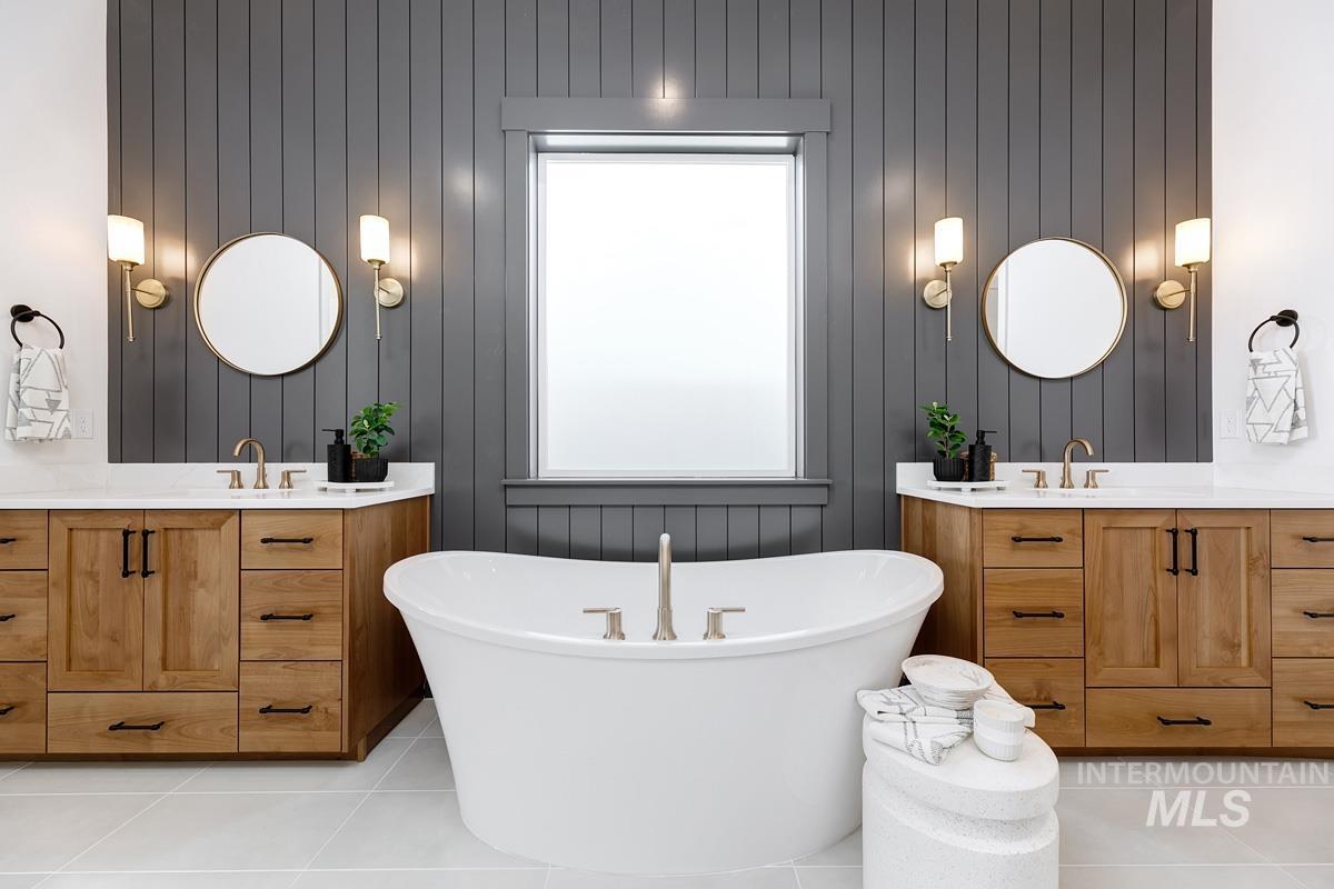 13692 N Spring Creek Way, Boise, Idaho 83714, 5 Bedrooms, 4.5 Bathrooms, Residential For Sale, Price $1,377,485,MLS 98984009