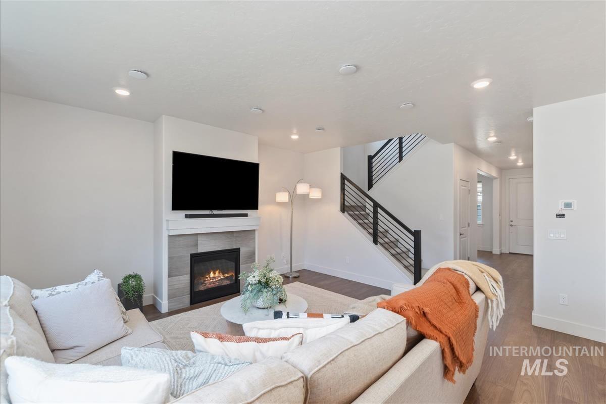 5361 S Snowden Ave, Meridian, Idaho 83642, 4 Bedrooms, 3 Bathrooms, Residential For Sale, Price $569,000, 98984010