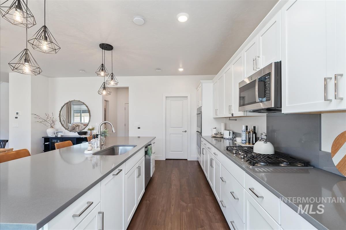 5361 S Snowden Ave, Meridian, Idaho 83642, 4 Bedrooms, 3 Bathrooms, Residential For Sale, Price $569,000, 98984010