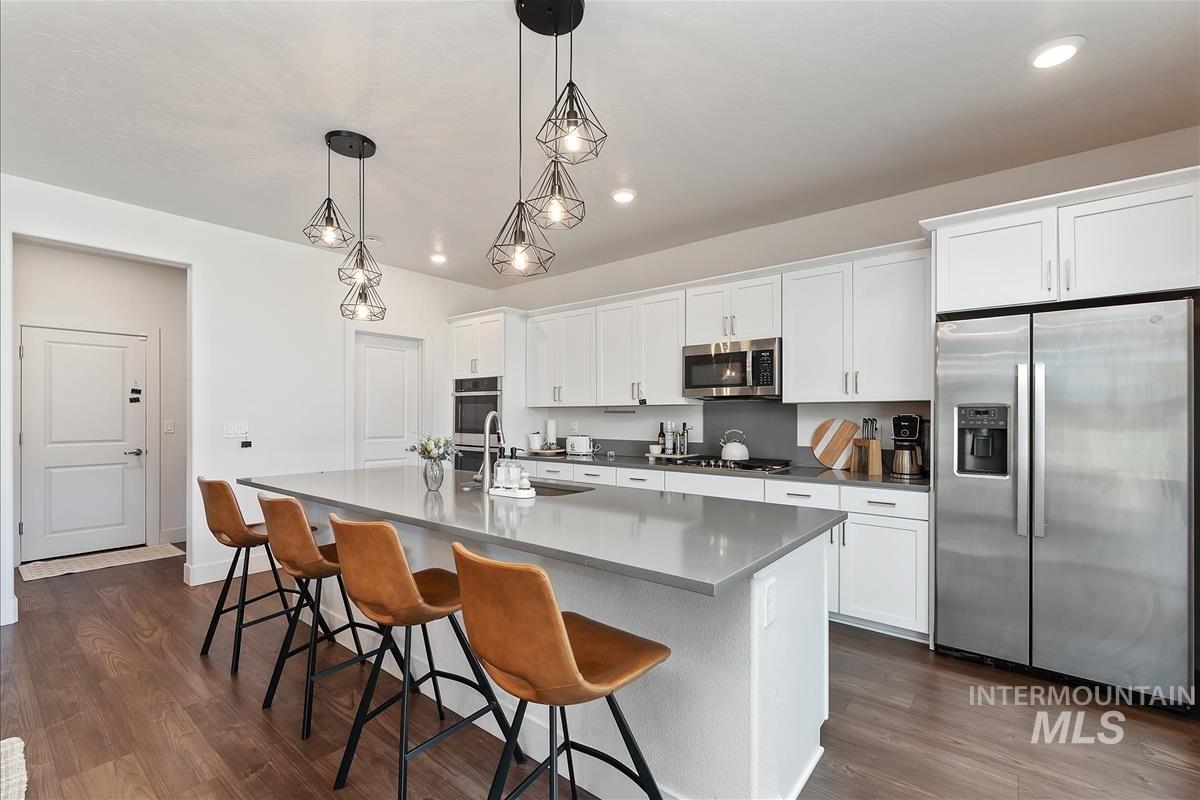 5361 S Snowden Ave, Meridian, Idaho 83642, 4 Bedrooms, 3 Bathrooms, Residential For Sale, Price $569,000, 98984010