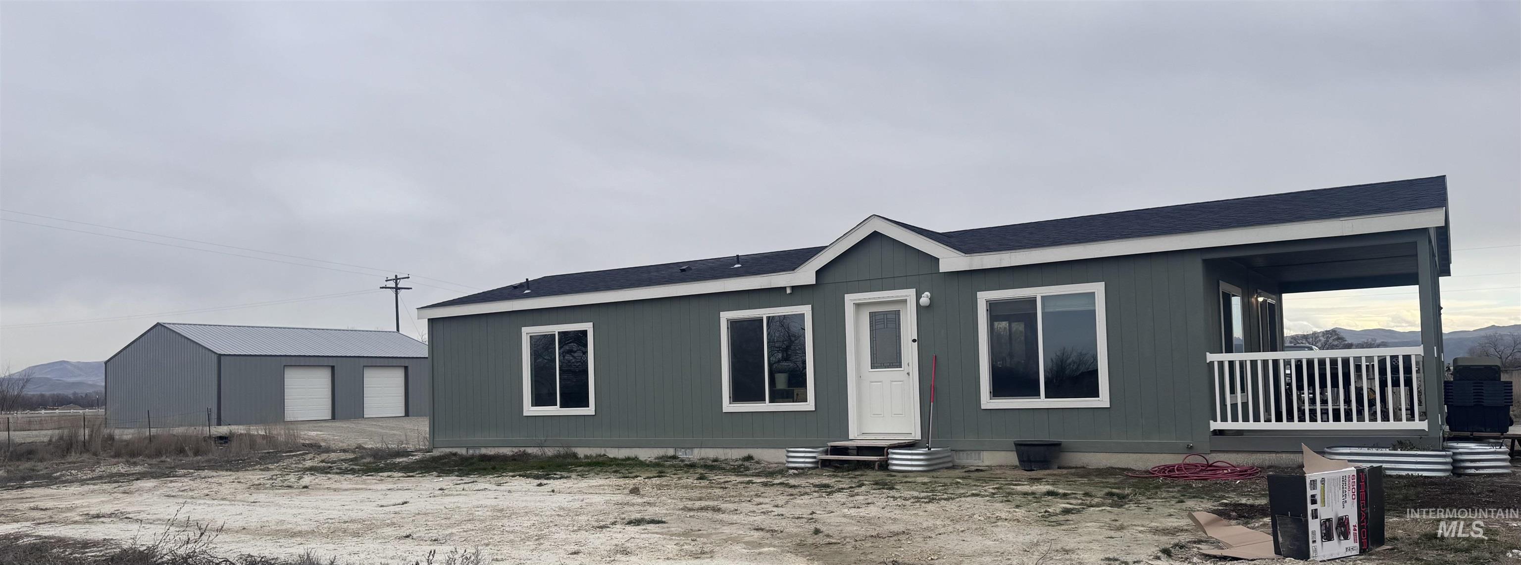 2803 W HWY 52, Emmett, Idaho 83617-0000, 3 Bedrooms, 2 Bathrooms, Residential For Sale, Price $590,000, 98984012