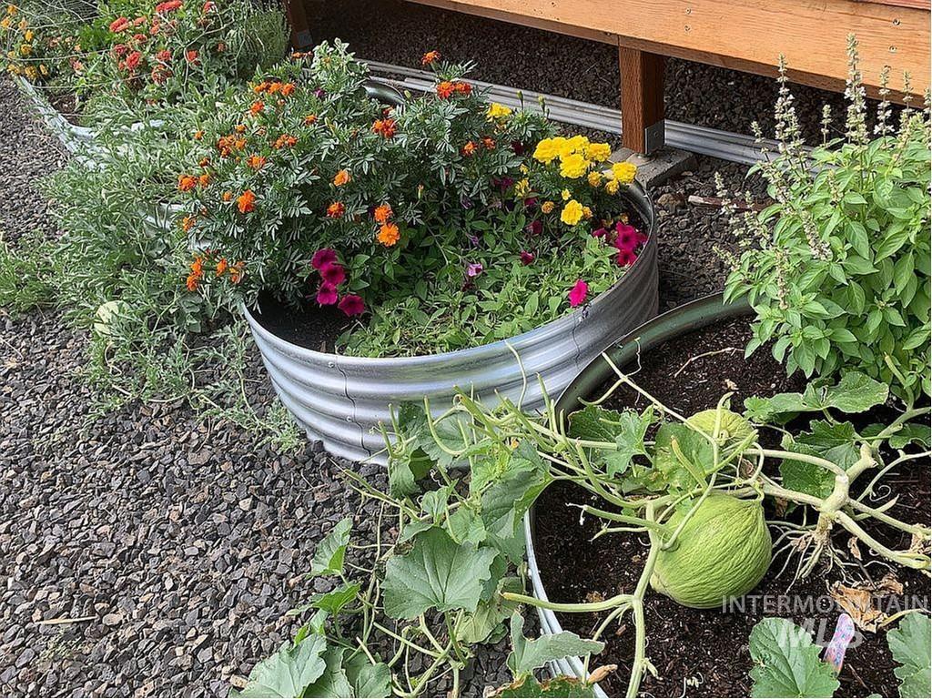 1000 Pardee Rd, Kamiah, Idaho 83536, 3 Bedrooms, 2 Bathrooms, Residential For Sale, Price $650,000, 98984016