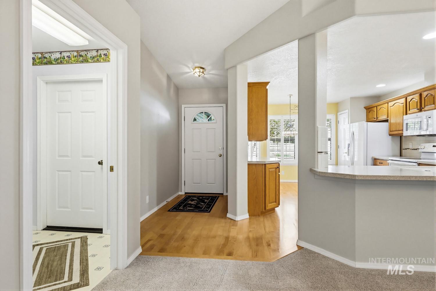 1900 N Iberis Ave, Meridian, Idaho 83646, 2 Bedrooms, 2 Bathrooms, Residential For Sale, Price $375,000,MLS 98984018