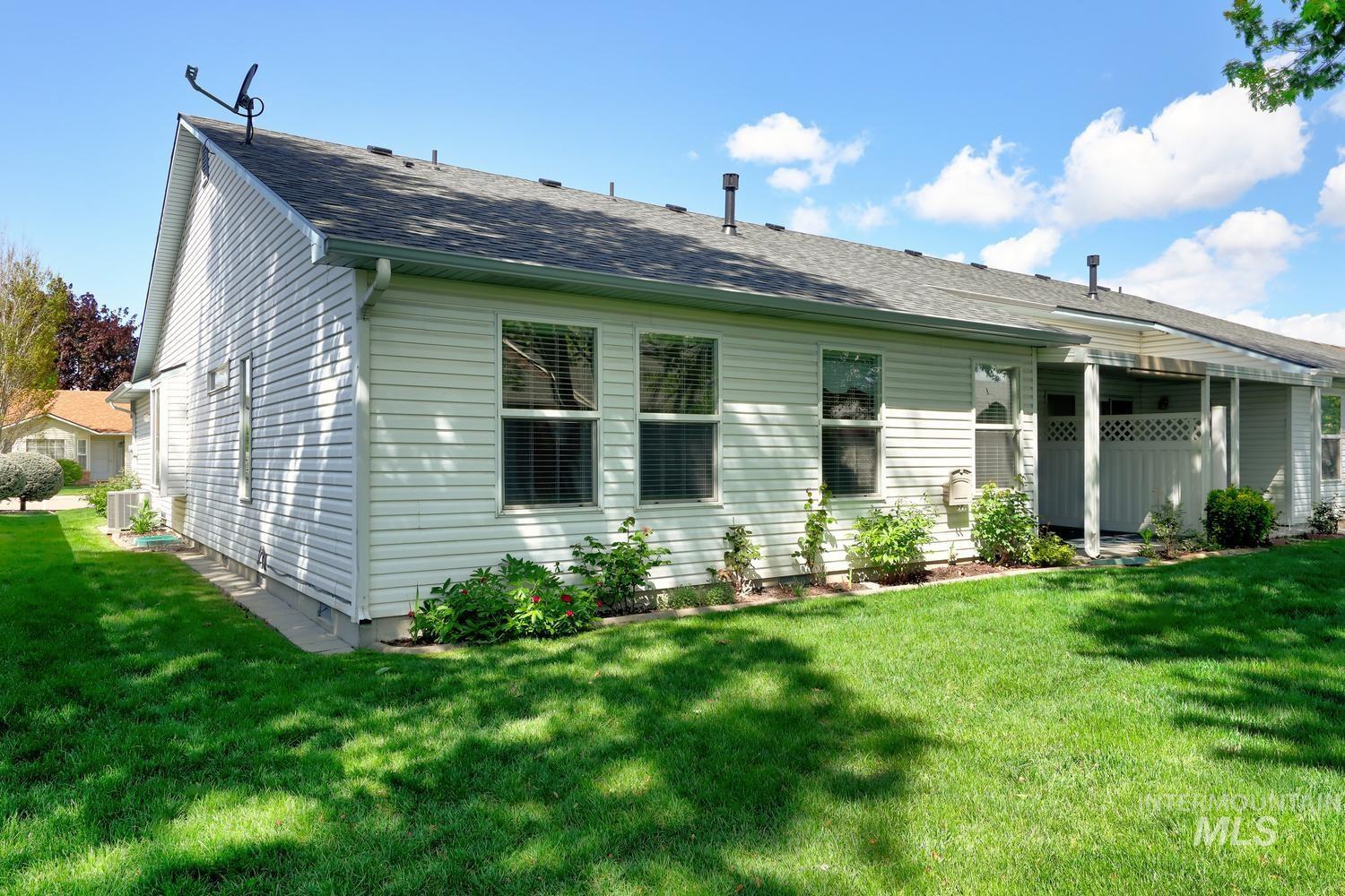 1900 N Iberis Ave, Meridian, Idaho 83646, 2 Bedrooms, 2 Bathrooms, Residential For Sale, Price $375,000,MLS 98984018