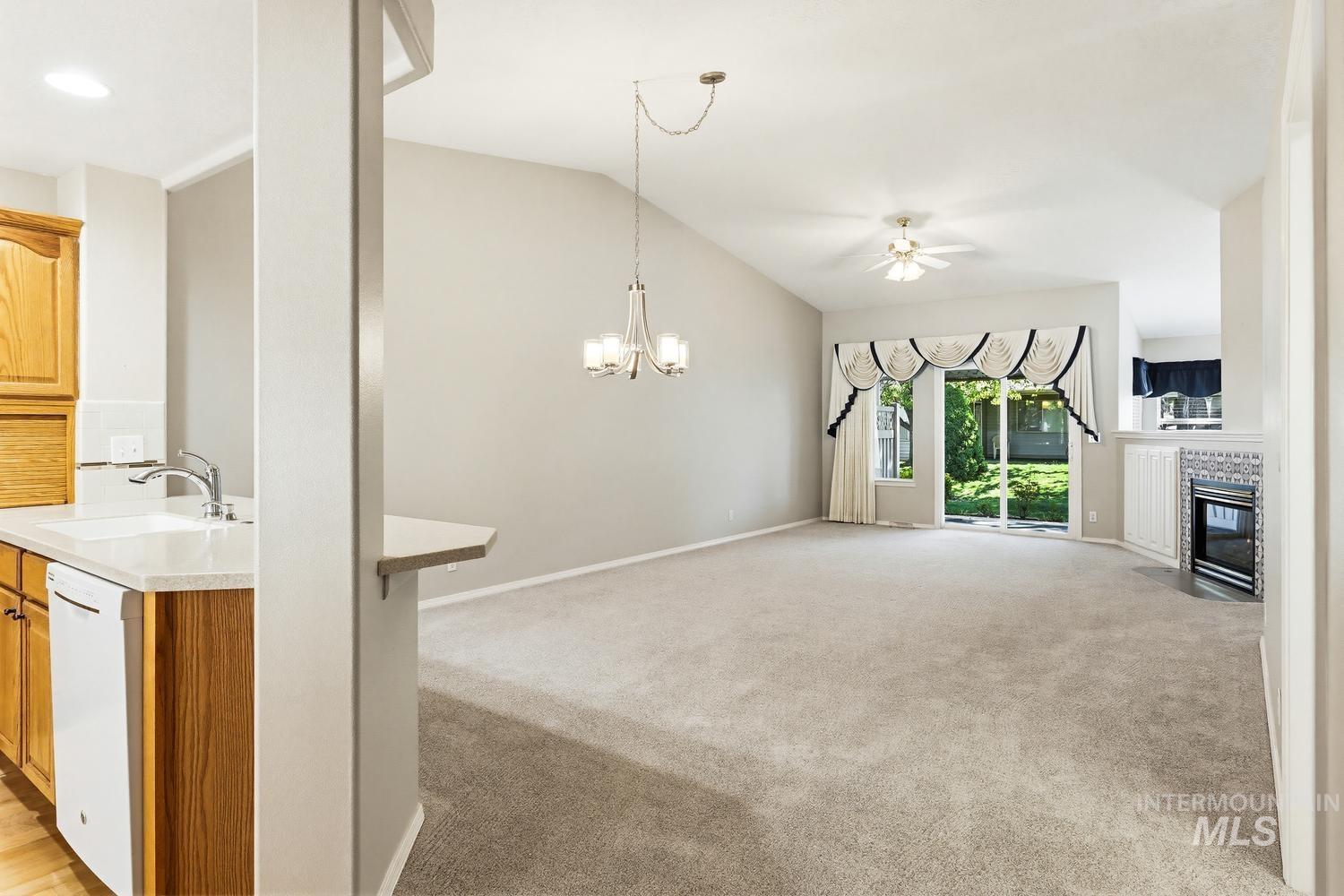 1900 N Iberis Ave, Meridian, Idaho 83646, 2 Bedrooms, 2 Bathrooms, Residential For Sale, Price $375,000,MLS 98984018