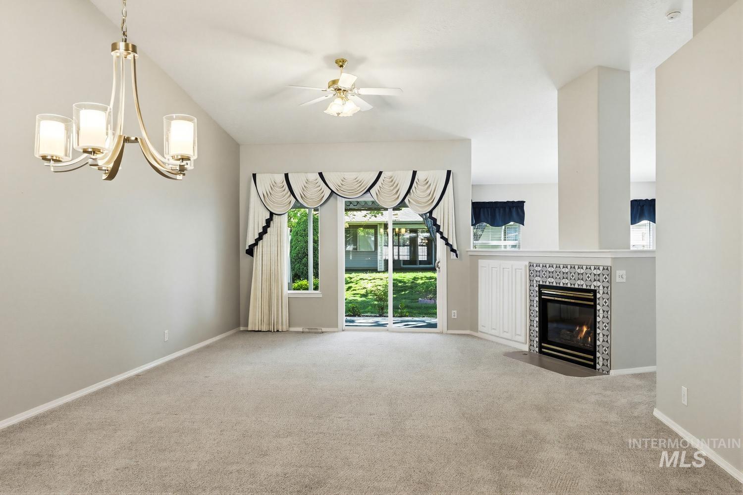 1900 N Iberis Ave, Meridian, Idaho 83646, 2 Bedrooms, 2 Bathrooms, Residential For Sale, Price $375,000,MLS 98984018