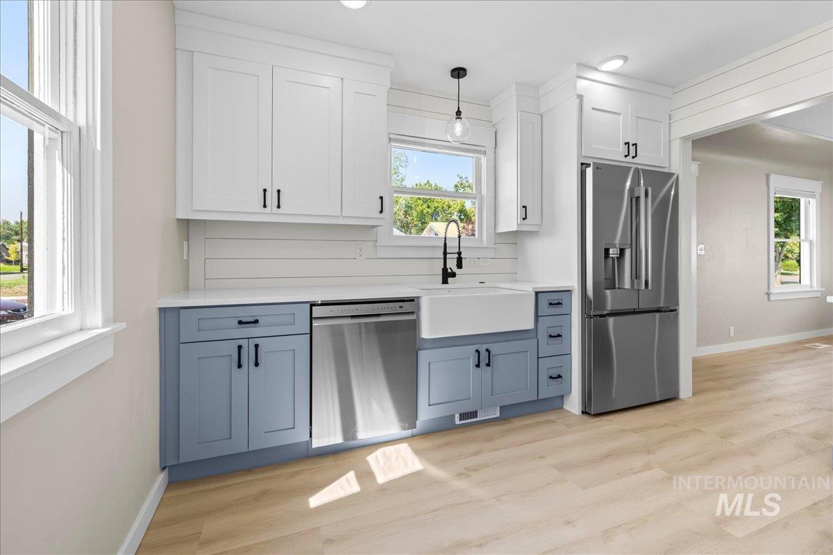 914 W 3rd, Weiser, Idaho 83672, 4 Bedrooms, 2.5 Bathrooms, Residential For Sale, Price $405,000,MLS 98984019