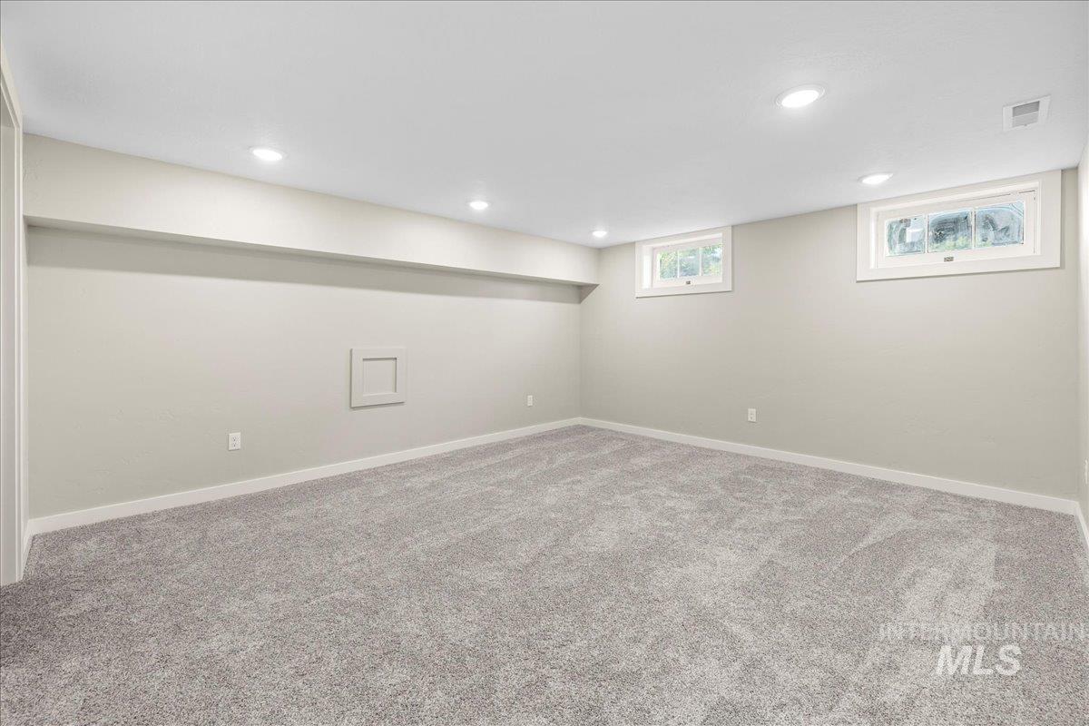 914 W 3rd, Weiser, Idaho 83672, 4 Bedrooms, 2.5 Bathrooms, Residential For Sale, Price $405,000,MLS 98984019