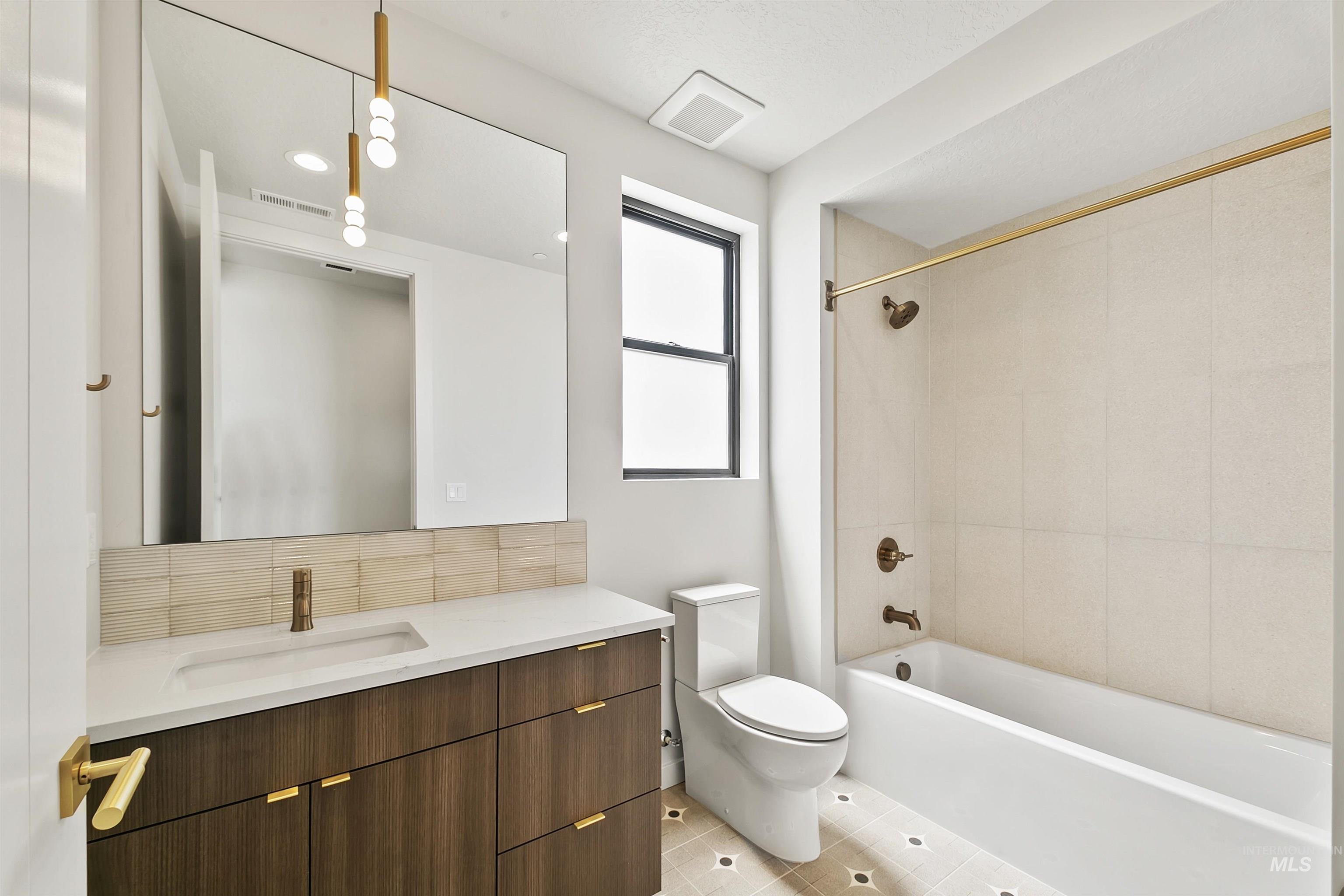 4430 E Haystack St, Boise, Idaho 83716, 3 Bedrooms, 2 Bathrooms, Residential For Sale, Price $584,900, 98984020