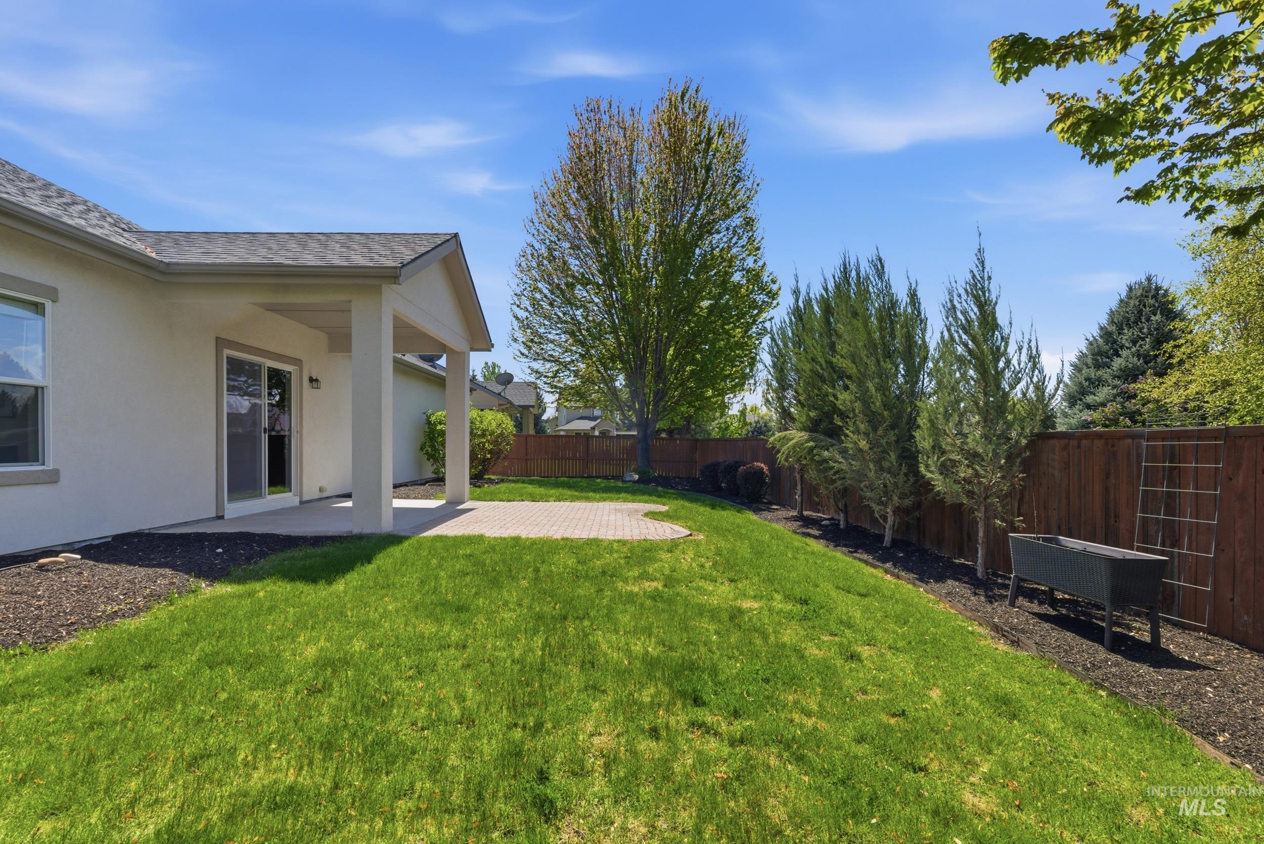 887 N Seneca Springs Way, Star, Idaho 83669, 3 Bedrooms, 2 Bathrooms, Residential For Sale, Price $549,000, 98984021