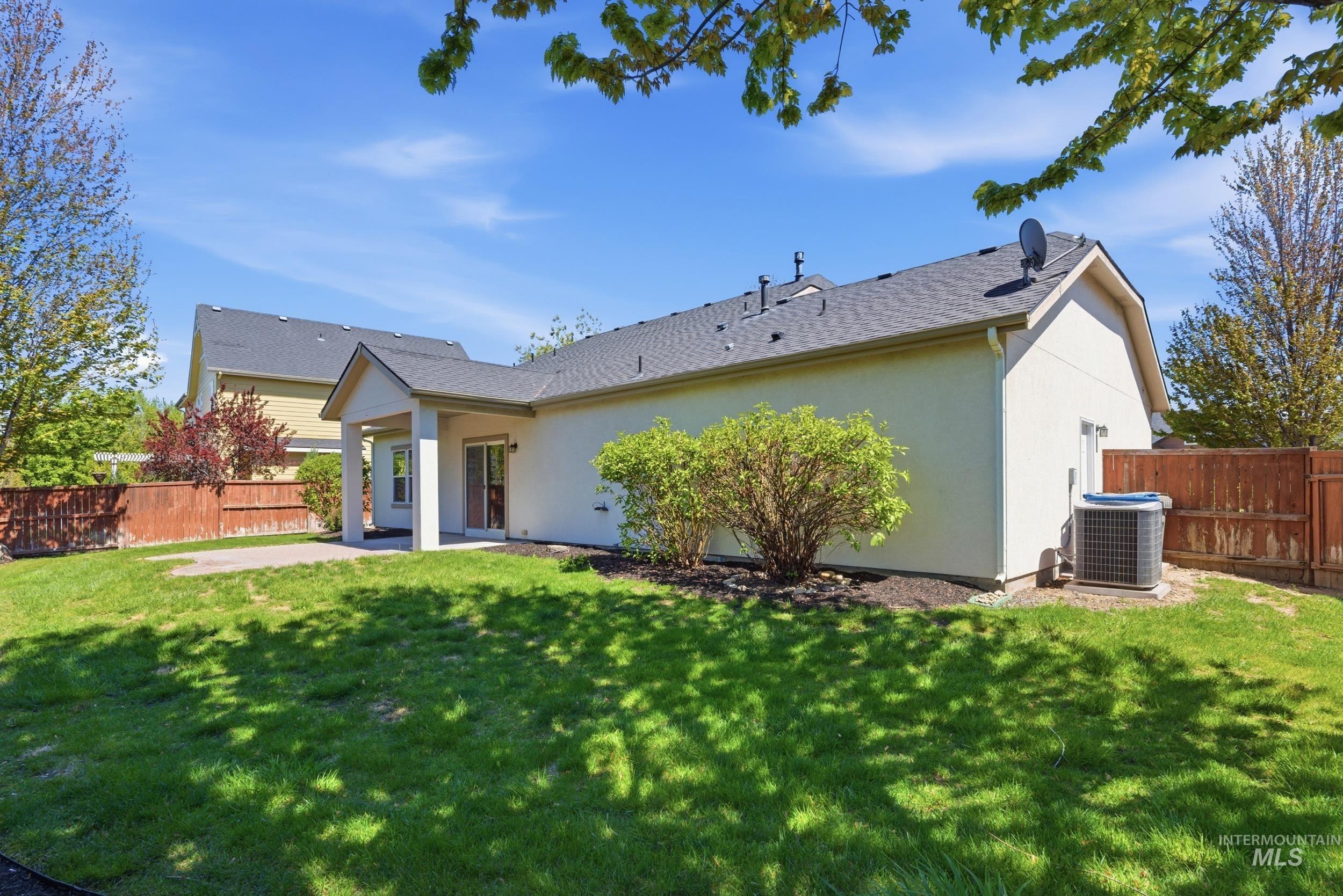 887 N Seneca Springs Way, Star, Idaho 83669, 3 Bedrooms, 2 Bathrooms, Residential For Sale, Price $549,000, 98984021